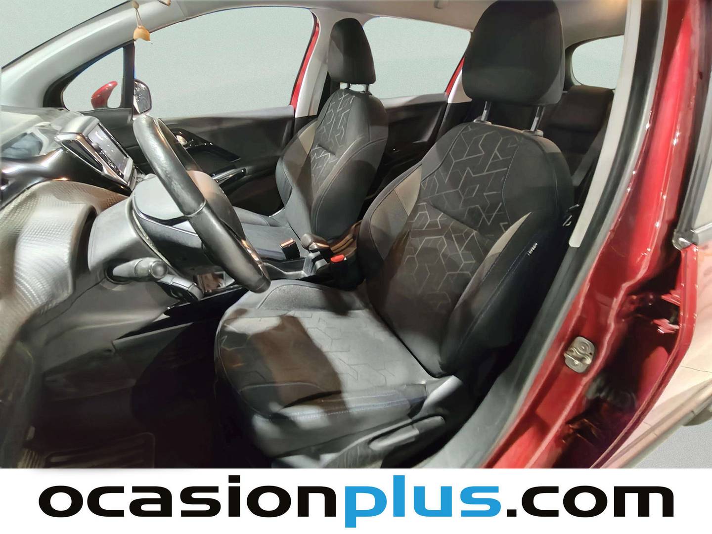 Foto Peugeot 2008 Peugeot 2008 PureTech Signature (82 CV)