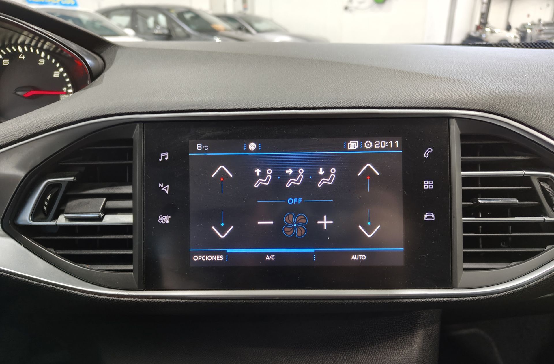 Peugeot 308 PureTech 130 Style - foto 30