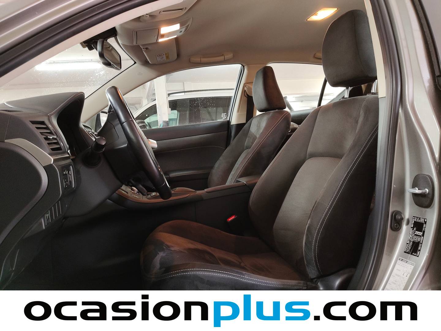 Foto asientos delanteros Lexus CT Lexus CT 200h Business (136 CV)