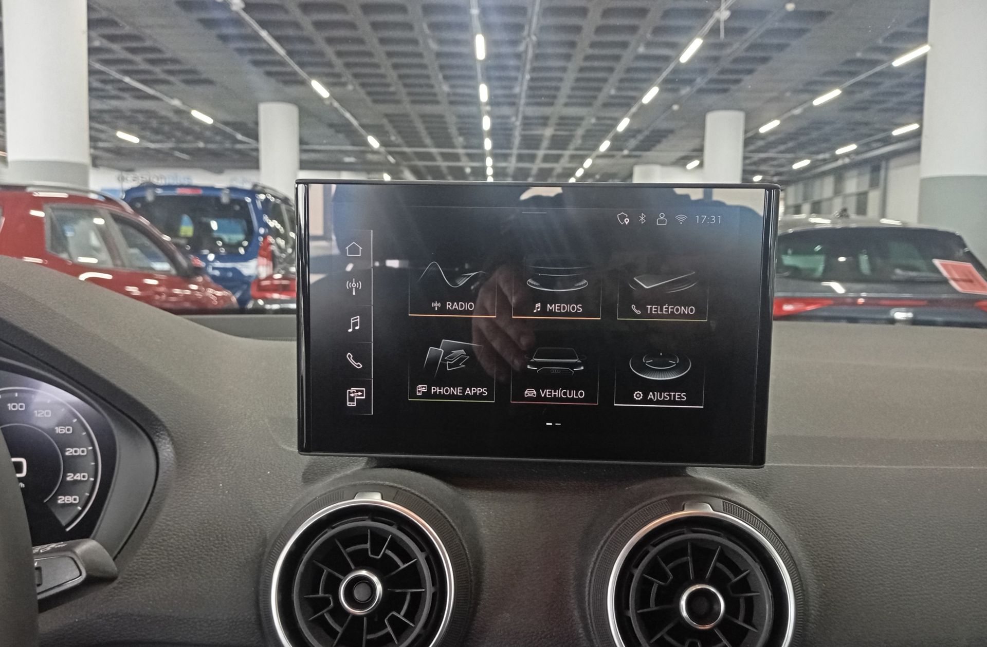Audi Q2 Advanced 30 TFSI - foto 28