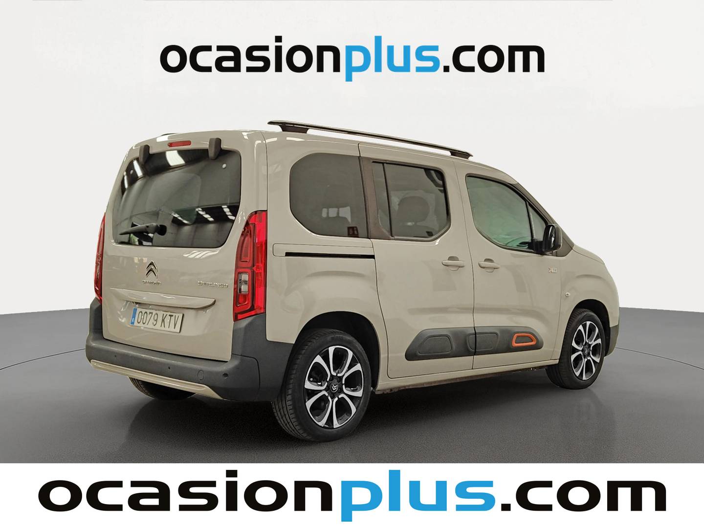 Foto trasera Citroën Berlingo Citroën Berlingo BlueHDi 100 S&S Talla M Shine (102 CV) derecha