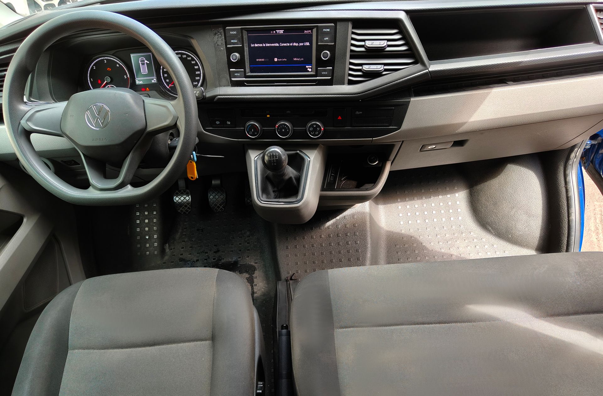 Volkswagen Transporter Furgon Batalla Corta TN 2.0 TDI - foto 6