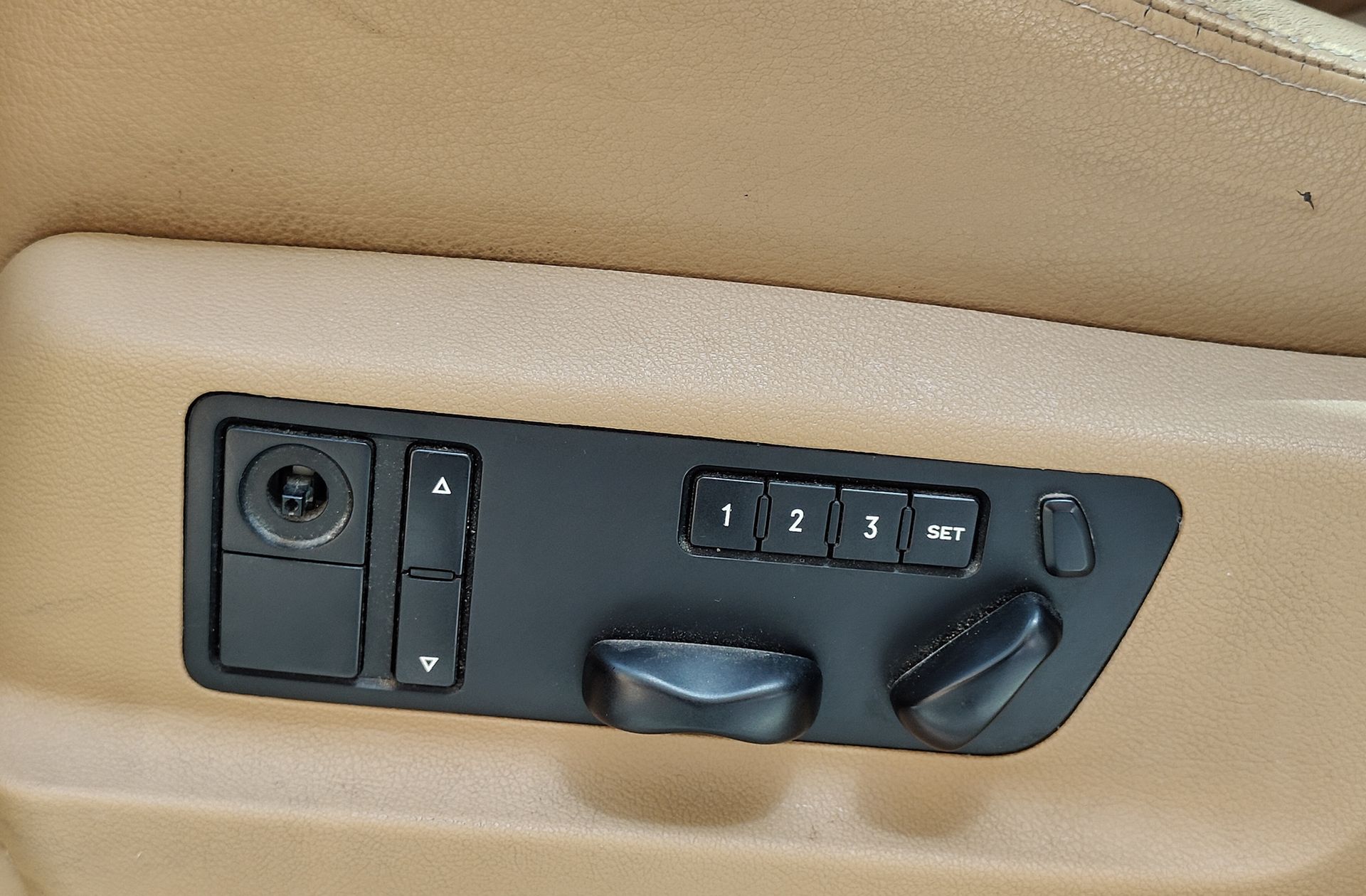 Porsche Cayenne S - foto 12