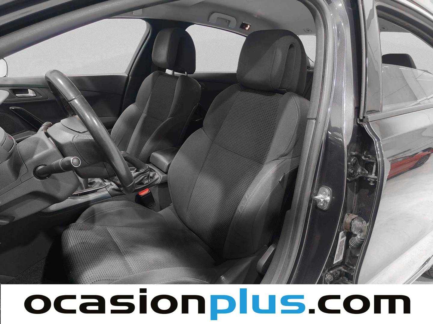 Foto asientos delanteros Peugeot 508 Peugeot 508 1.6 e-HDI Active (115 CV)