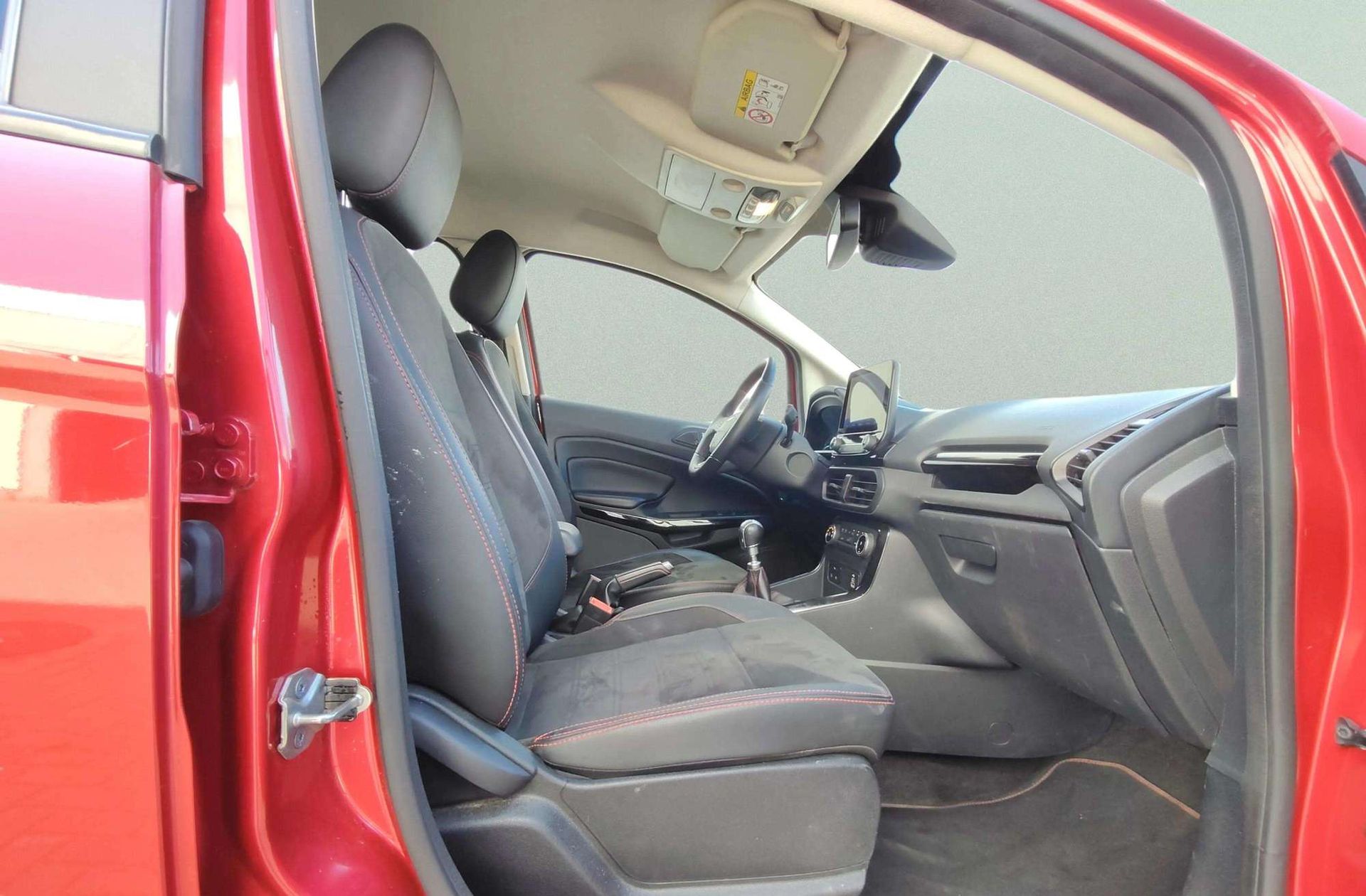 Ford EcoSport 1.0T EcoBoost ST Line - foto 17