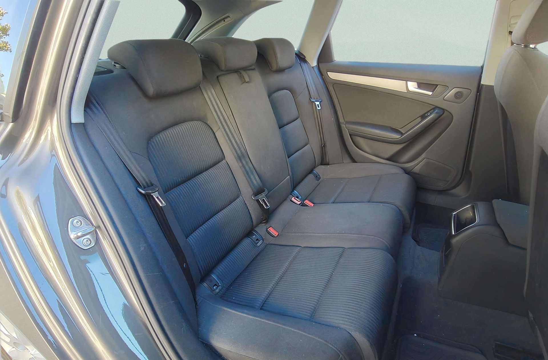 Audi A4 Avant Advanced edition 2.0 TDI - foto 14