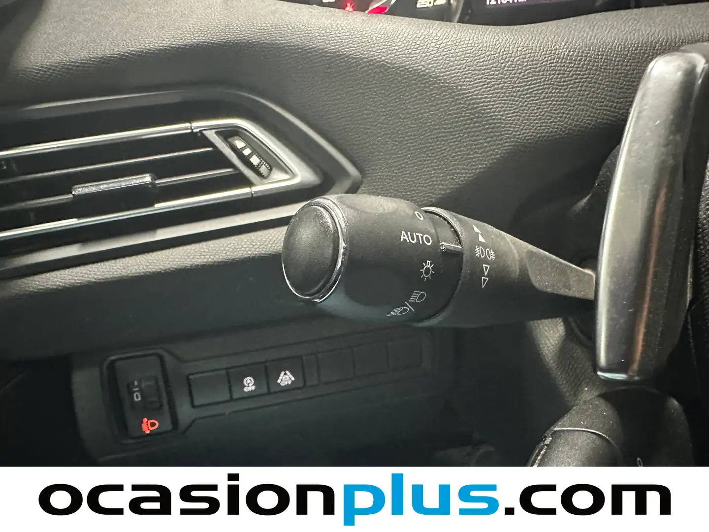 Foto Peugeot 308 Peugeot 308 Allure Pack BlueHDi 130 S&S EAT8 96 kW (130 CV)