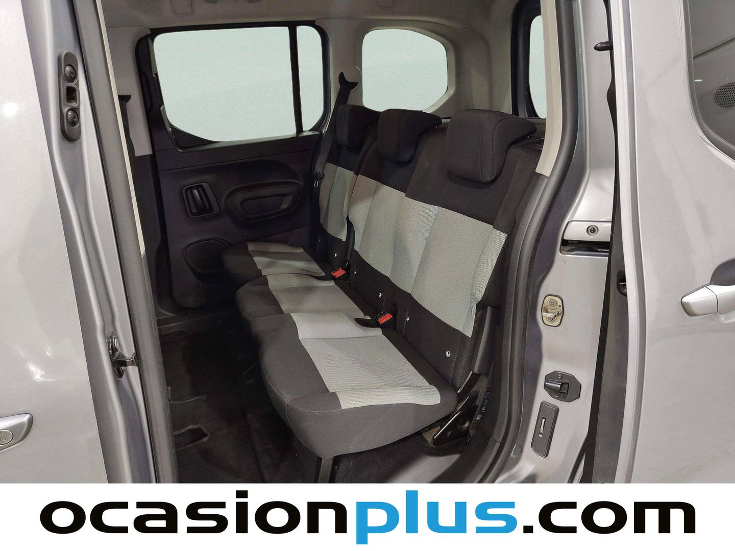 Foto asientos traseros Citroën Berlingo Citroën Berlingo Combi BlueHDi 130 S&S Talla M Feel (130 CV)