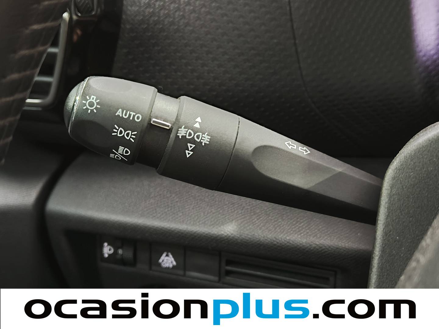 Foto Citroën C4 Citroen C4 PureTech 130 S&S 6v Feel Pack  (130 CV)