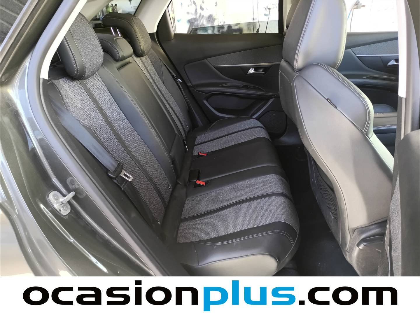 Foto asientos traseros Peugeot 3008 Peugeot 3008 PureTech 130 S&S Allure (130 CV)