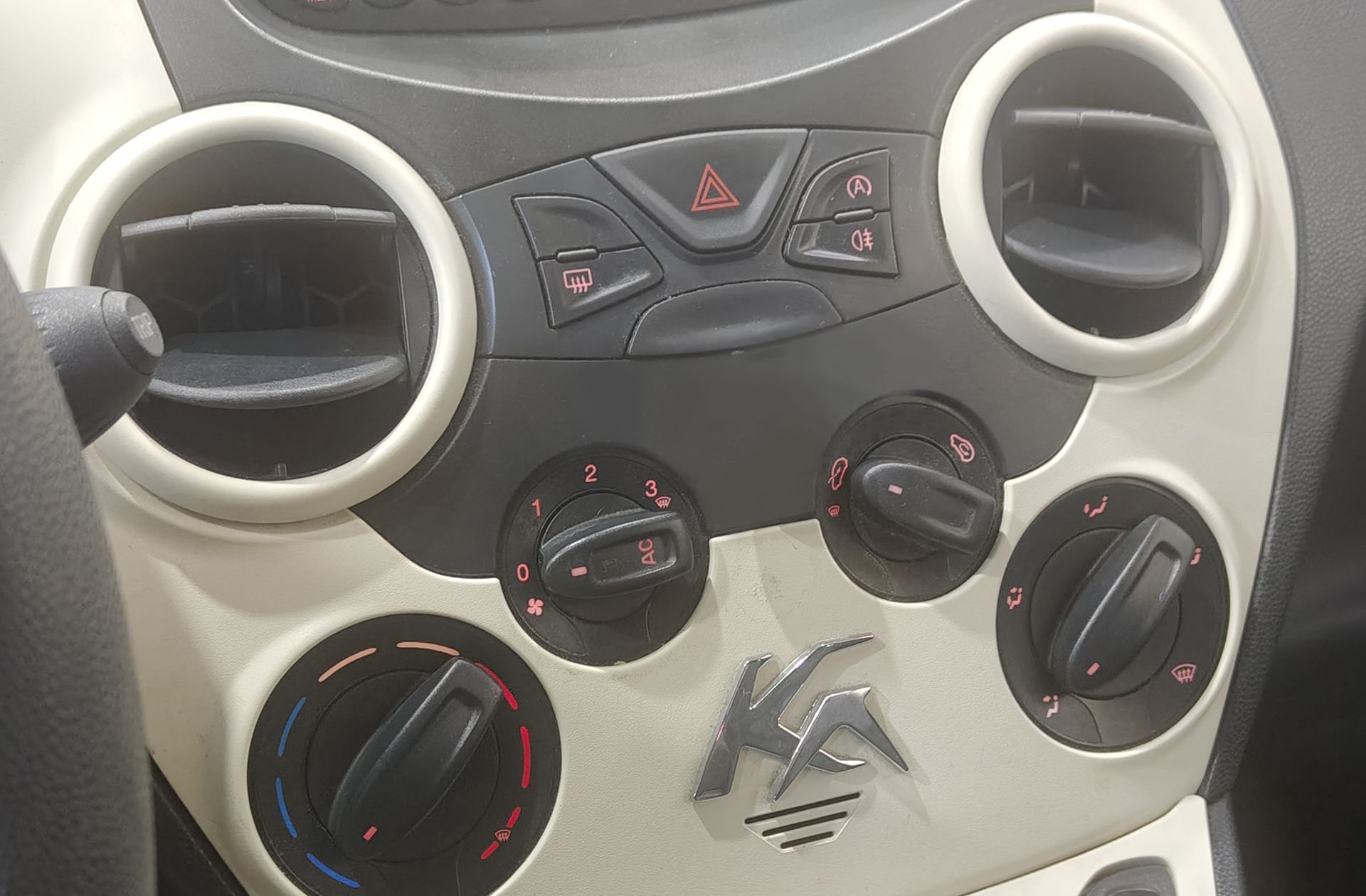 Ford Ka 1.2 Duratec Urban - foto 7