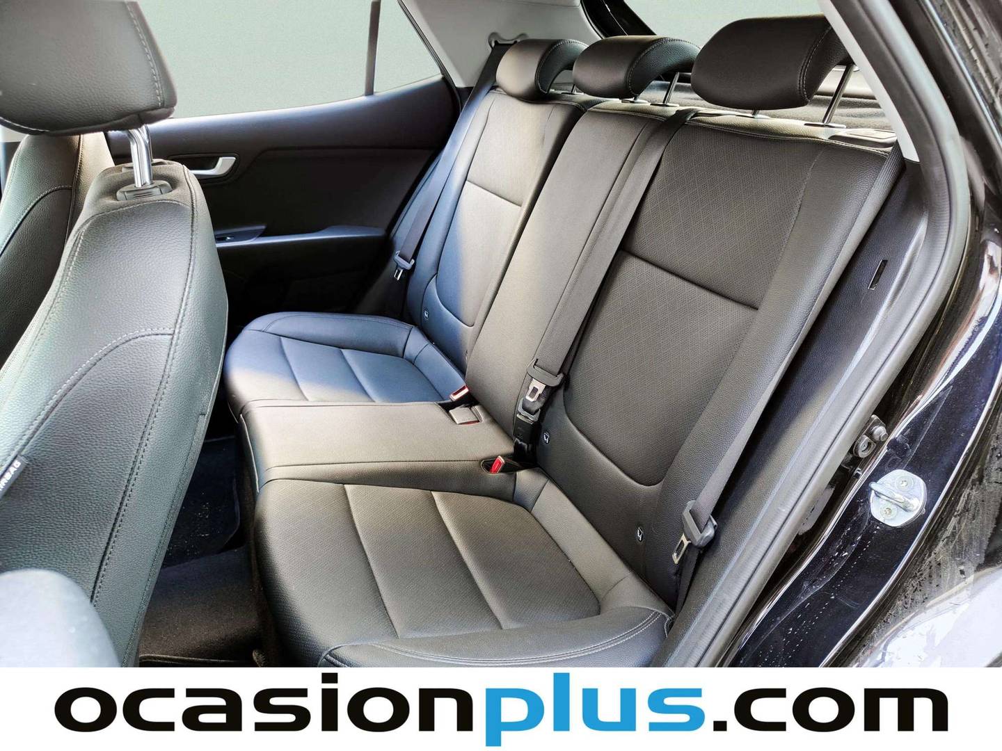 Foto asientos traseros KIA Stonic KIA Stonic 1.0 T-GDi Black Edition DCT (120 CV)