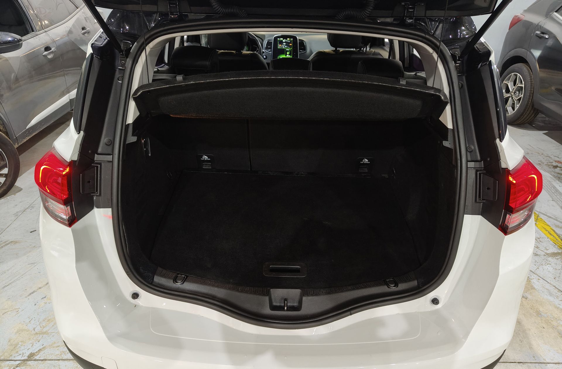 Renault Scénic Zen TCe GPF - foto 17