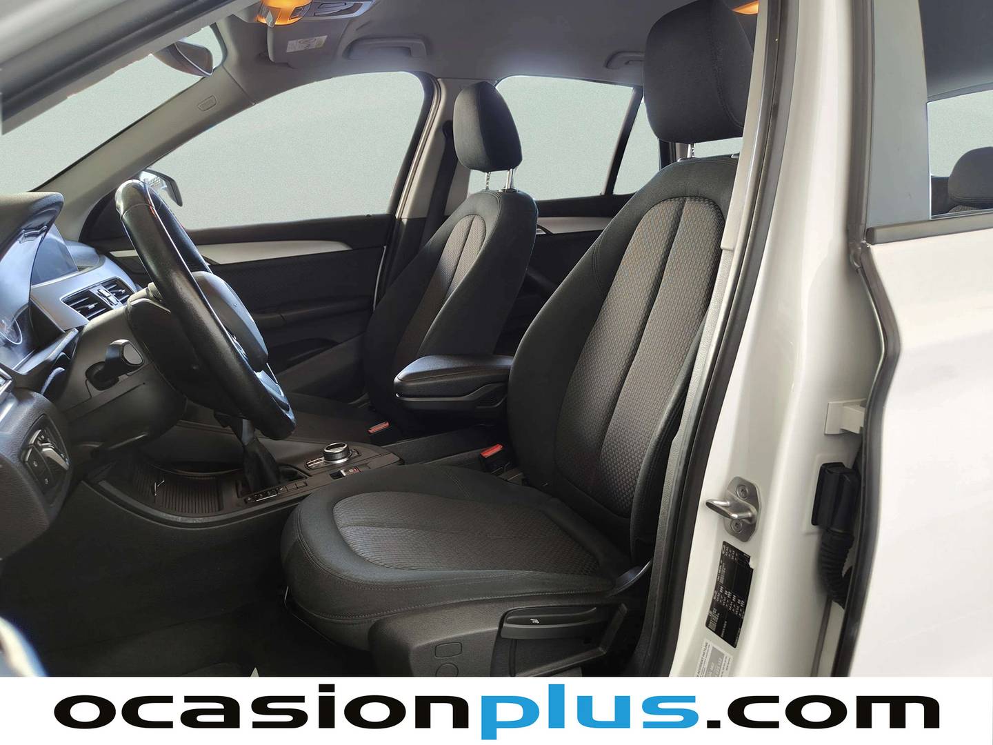 Foto asientos delanteros BMW X1 BMW X1 sDrive18d Business (150 CV)