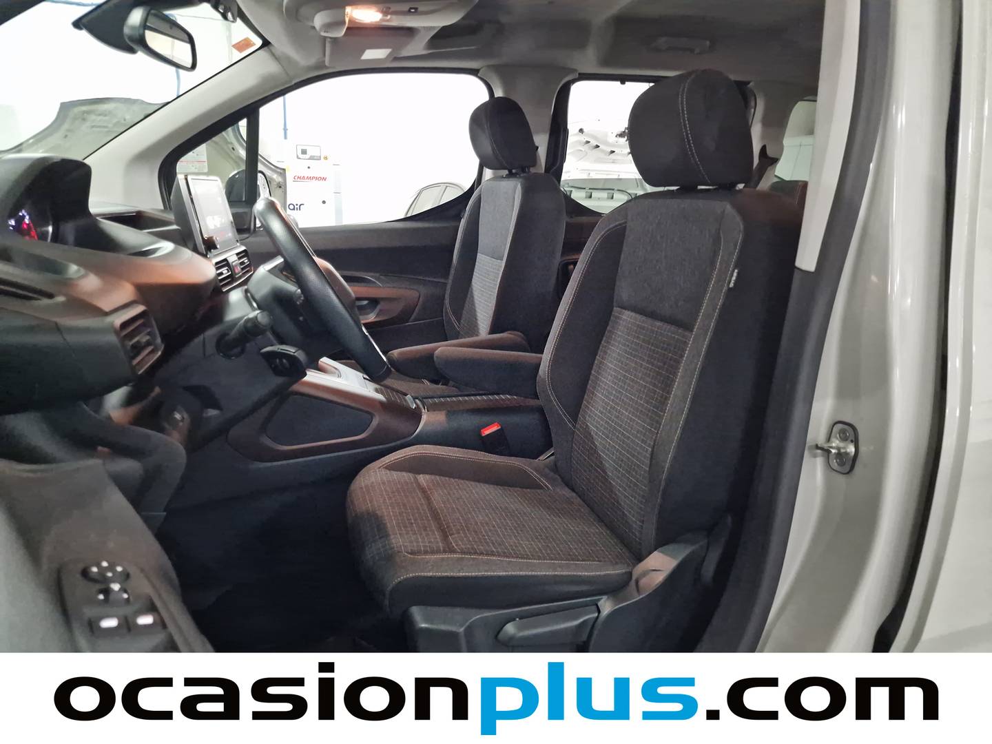 Foto asientos delanteros Peugeot Rifter Peugeot Rifter BlueHDi 130 GT Standard (130 CV)