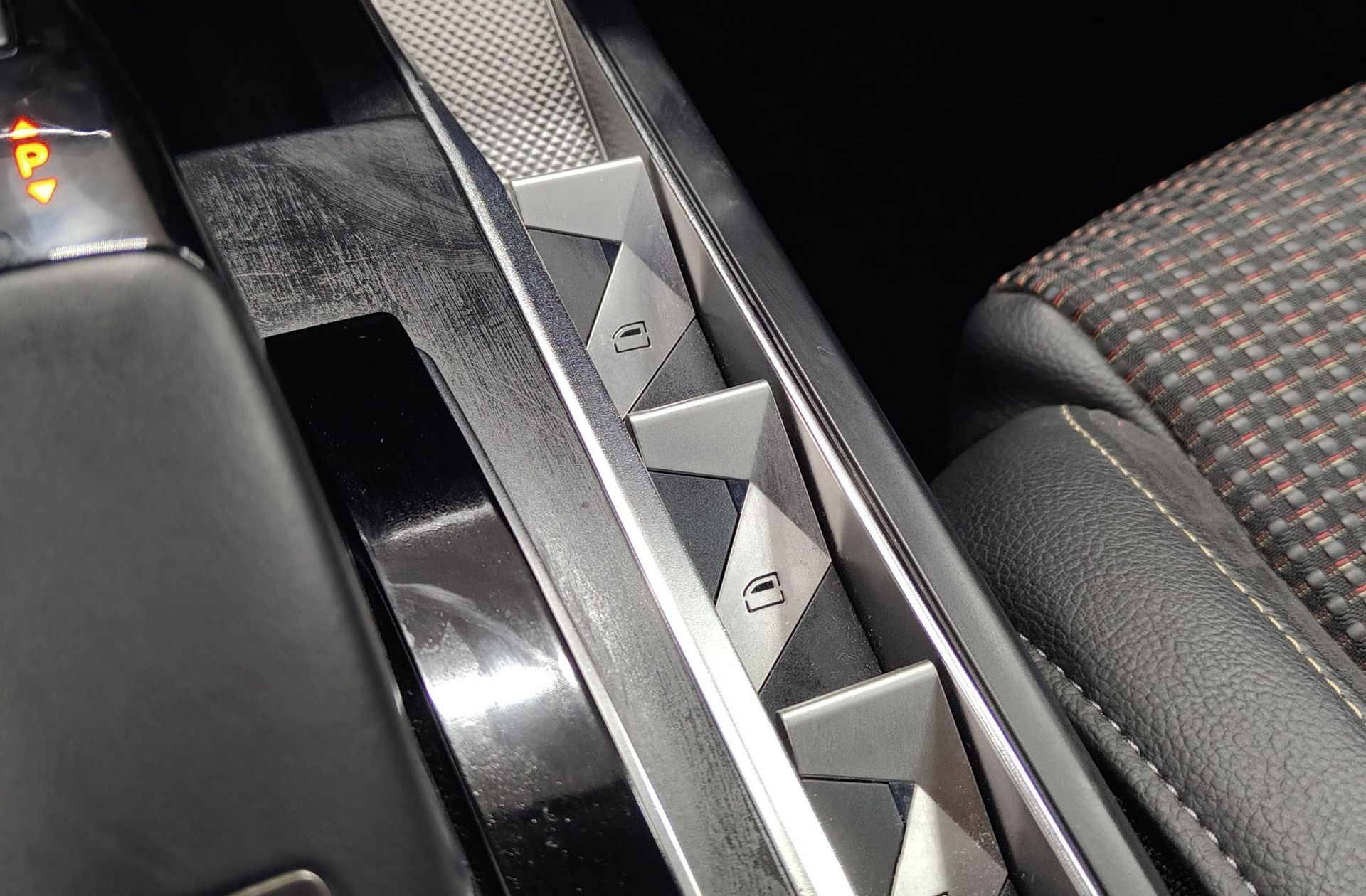 DS 3 PureTech 130 Performance Line - foto 38