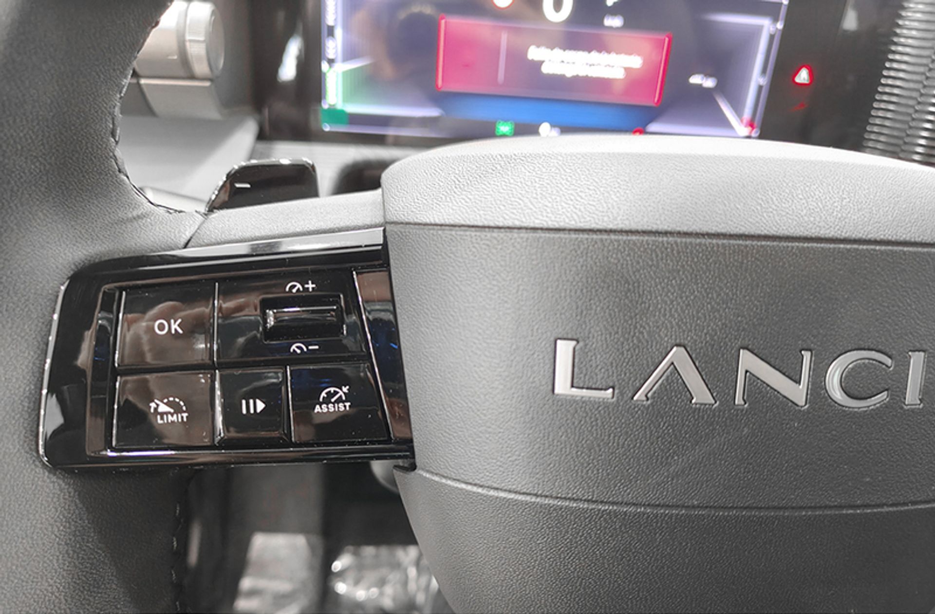 Lancia Ypsilon Hybrid - foto 23