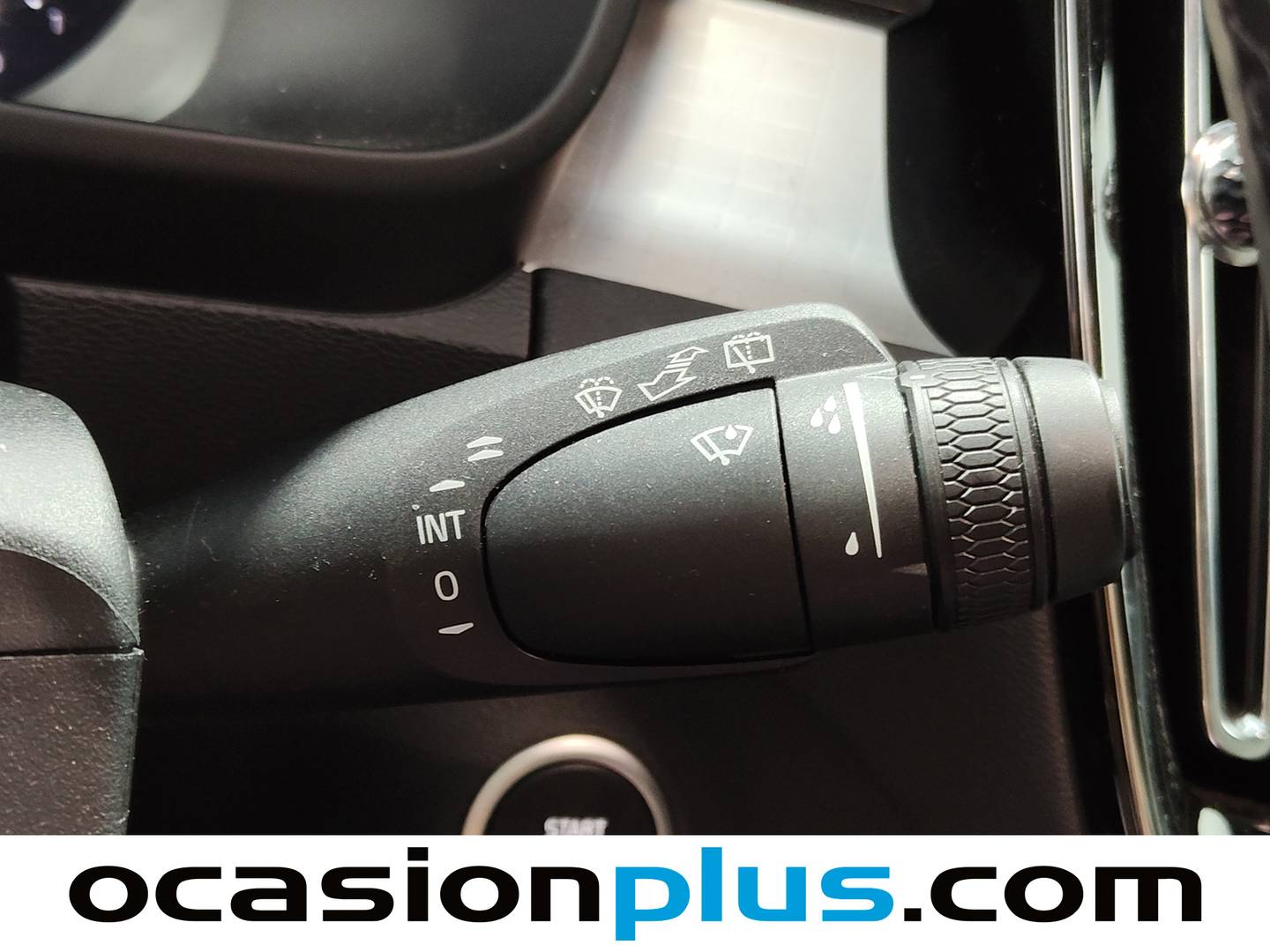 Volvo XC40 Volvo XC40 B3 Gasolina Mild hybrid Core Auto (163 CV) al mejor precio