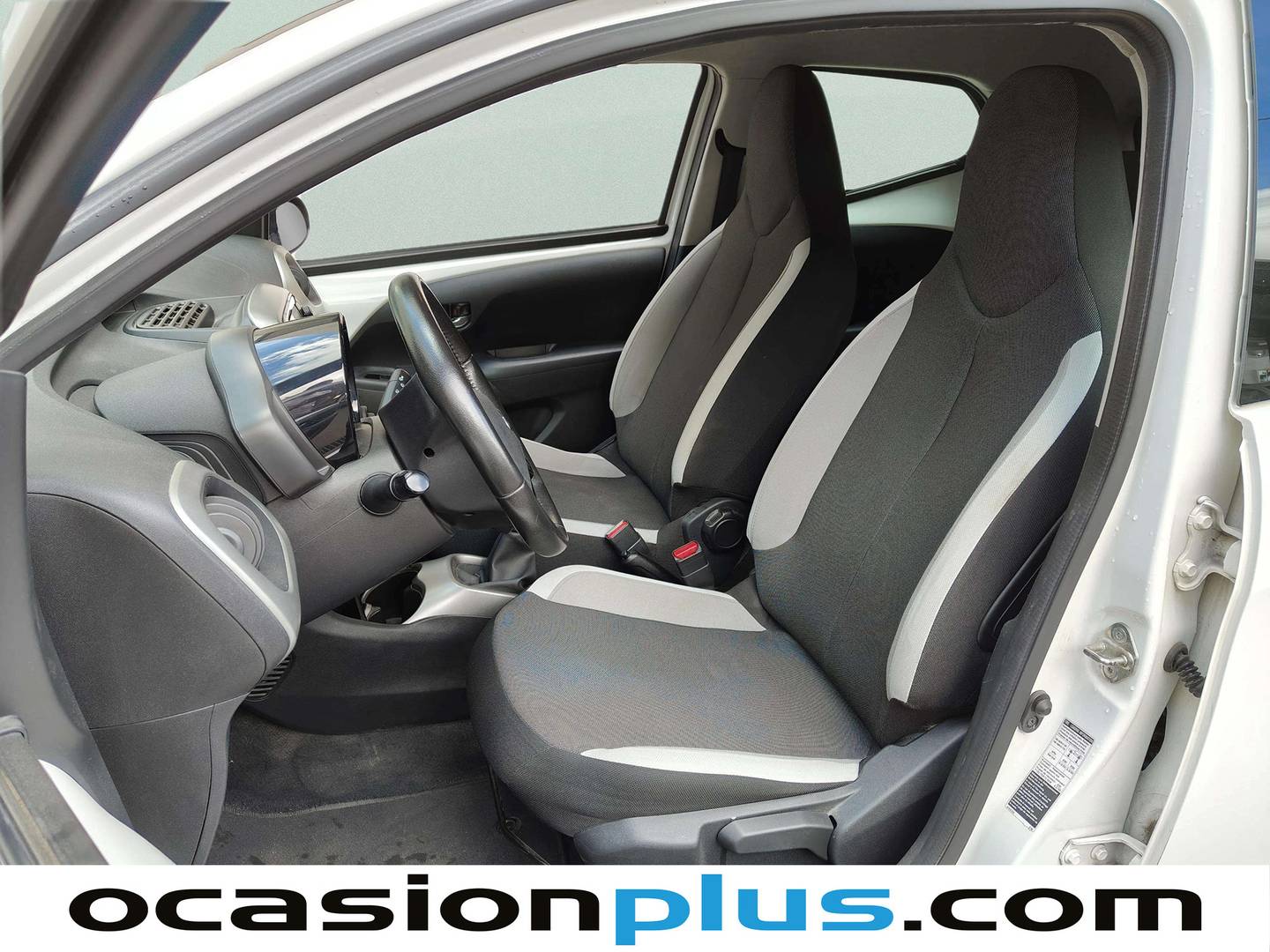 Foto asientos delanteros Toyota Aygo Toyota Aygo 1.0 70 x-play (69 CV)