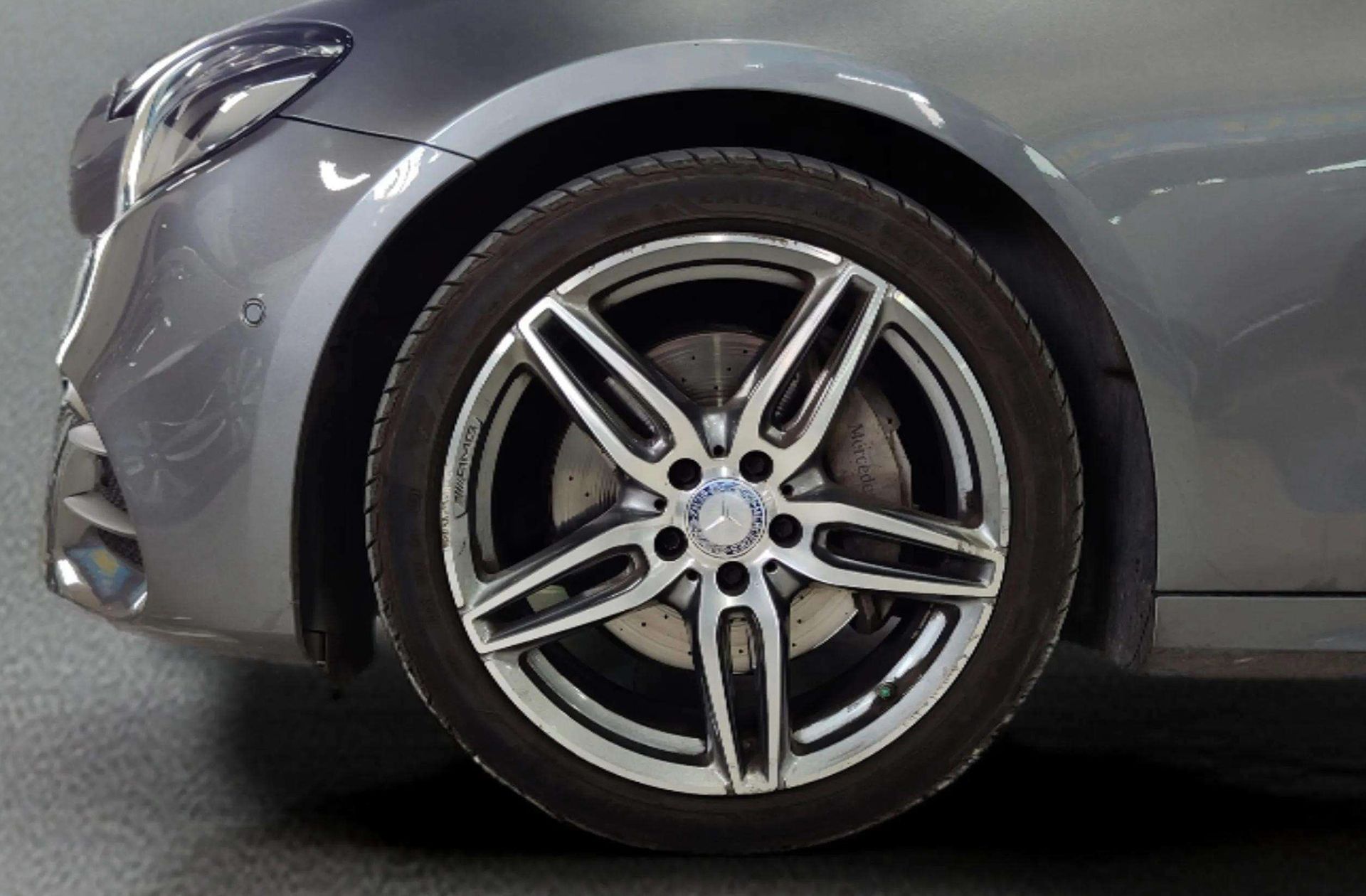 Mercedes-Benz Clase E E 220 d Pack AMG - foto 29