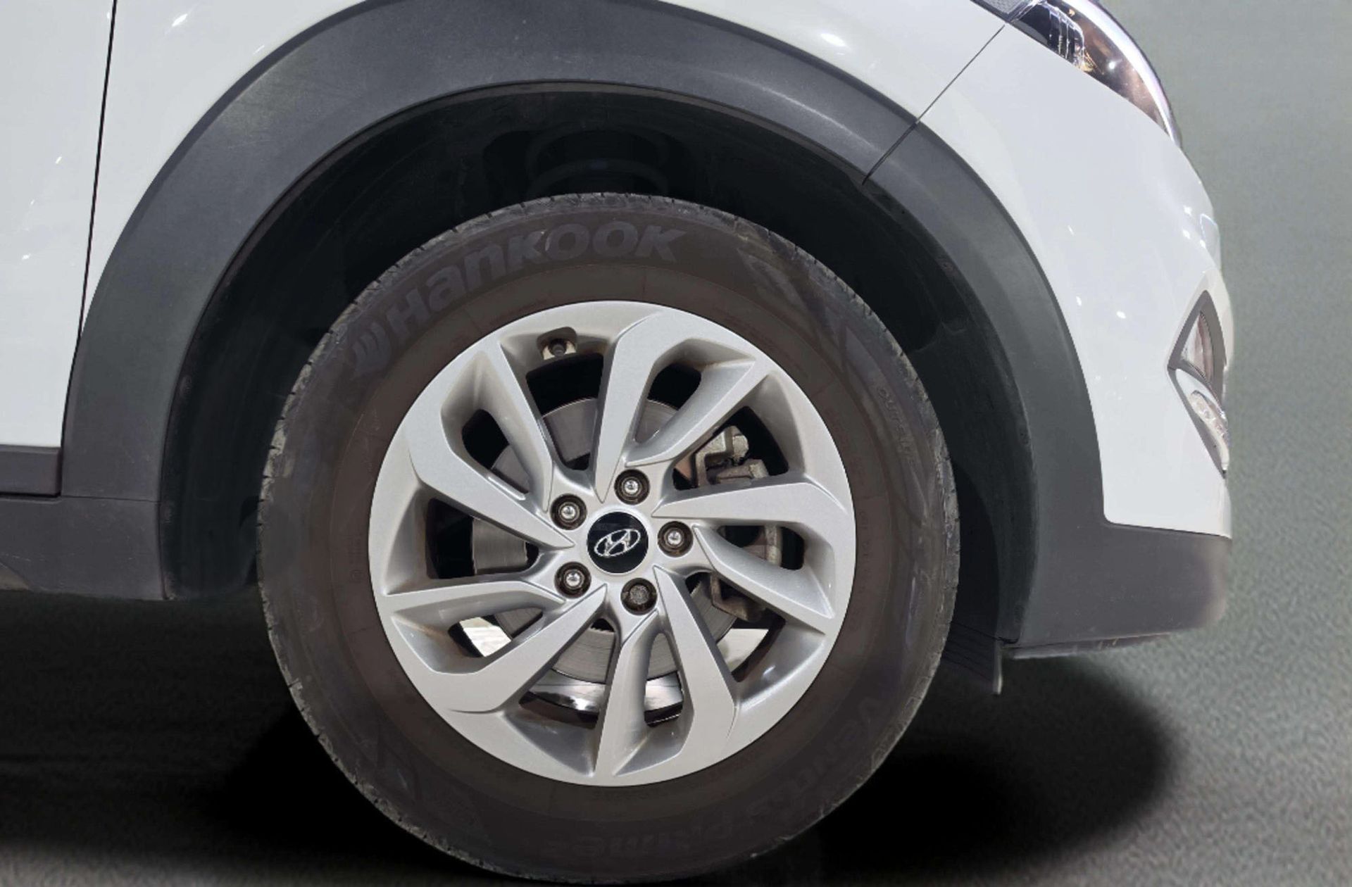 Hyundai Tucson 1.7 CRDi Blue Drive Klass Nav 4x2 - foto 28