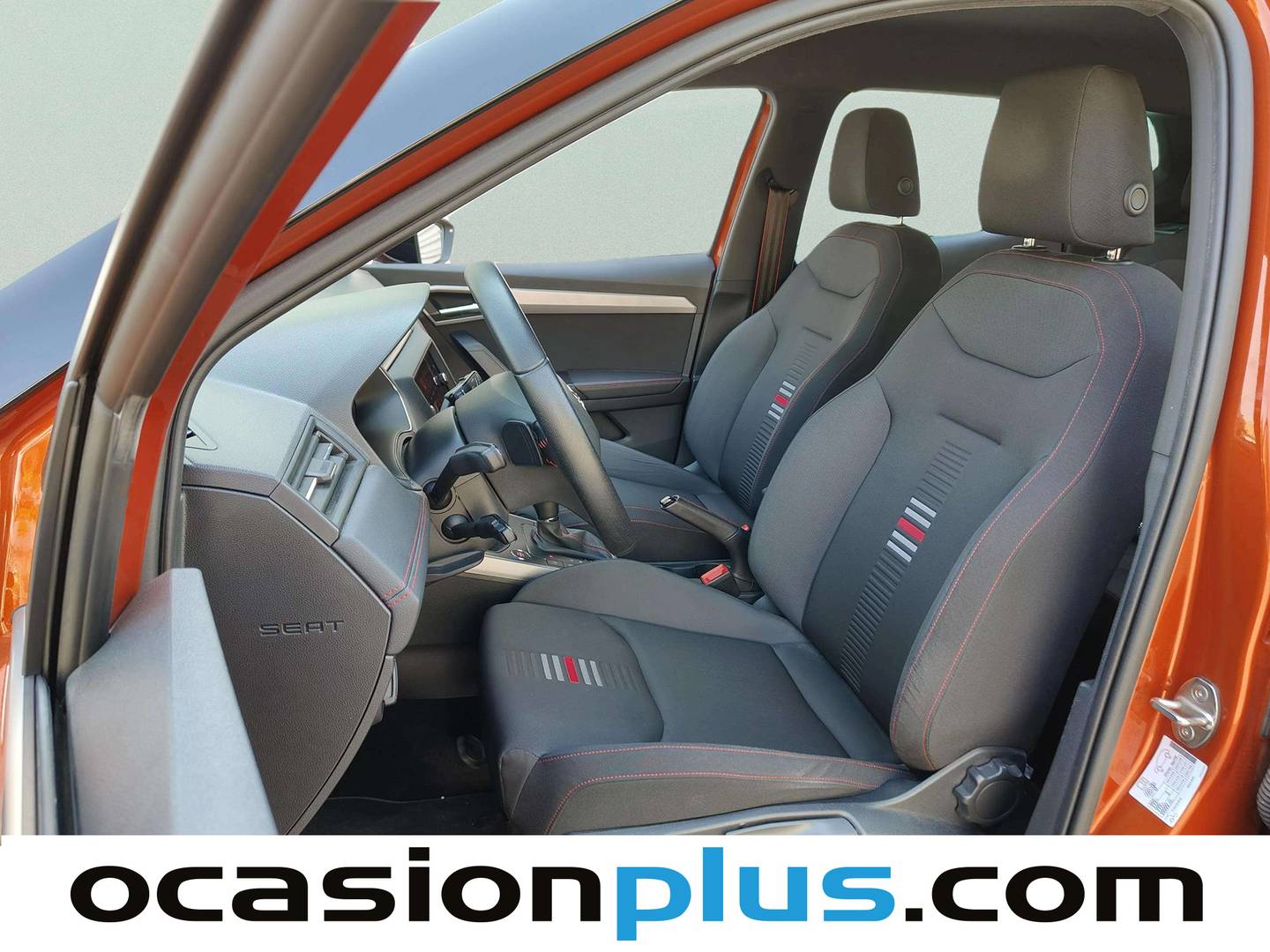 Foto asientos delanteros Seat Arona Seat Arona 1.0 TSI Ecomotive FR DSG (115 CV)