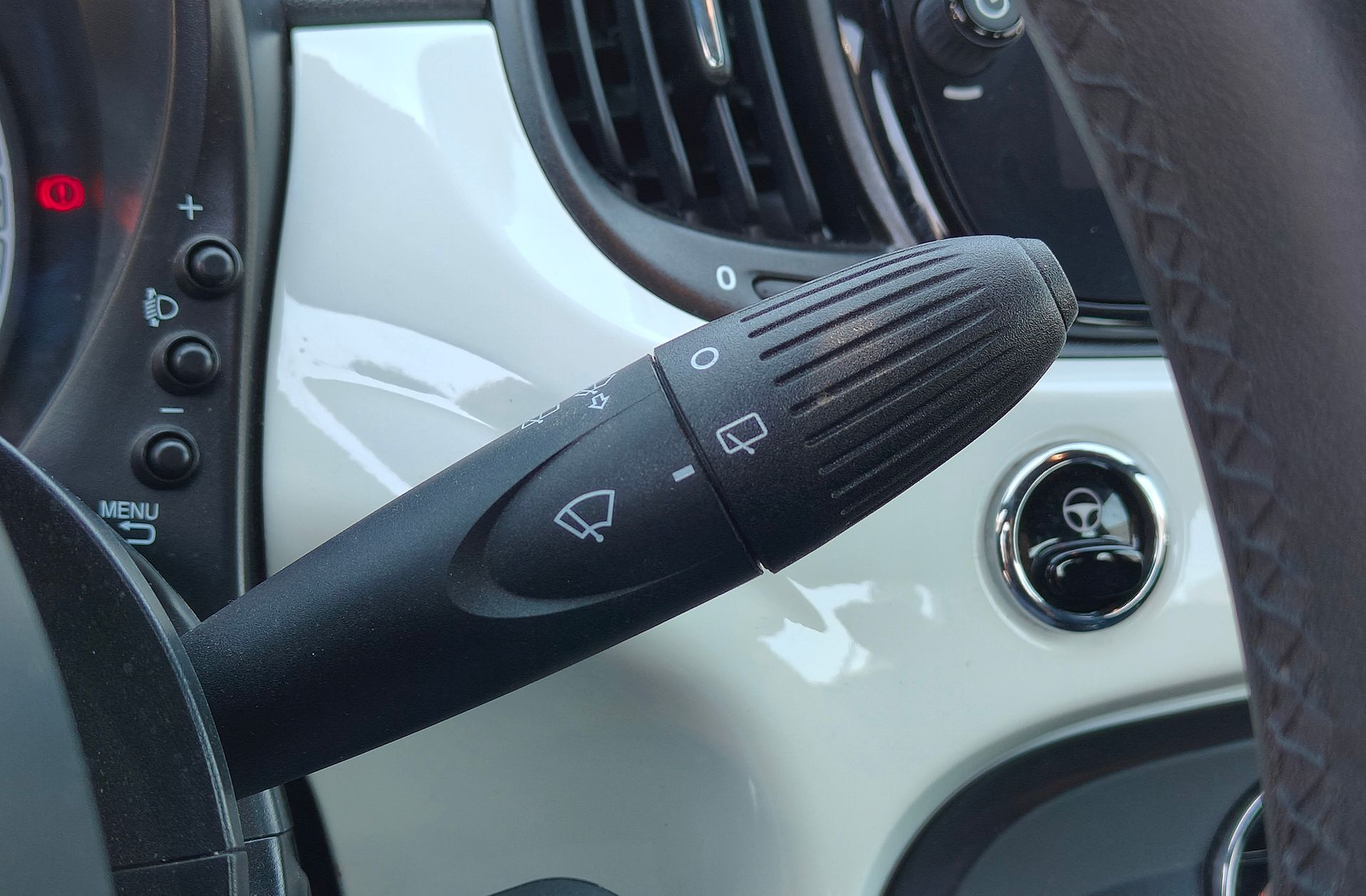 Fiat 500 1.0 Hybrid Club - foto 22