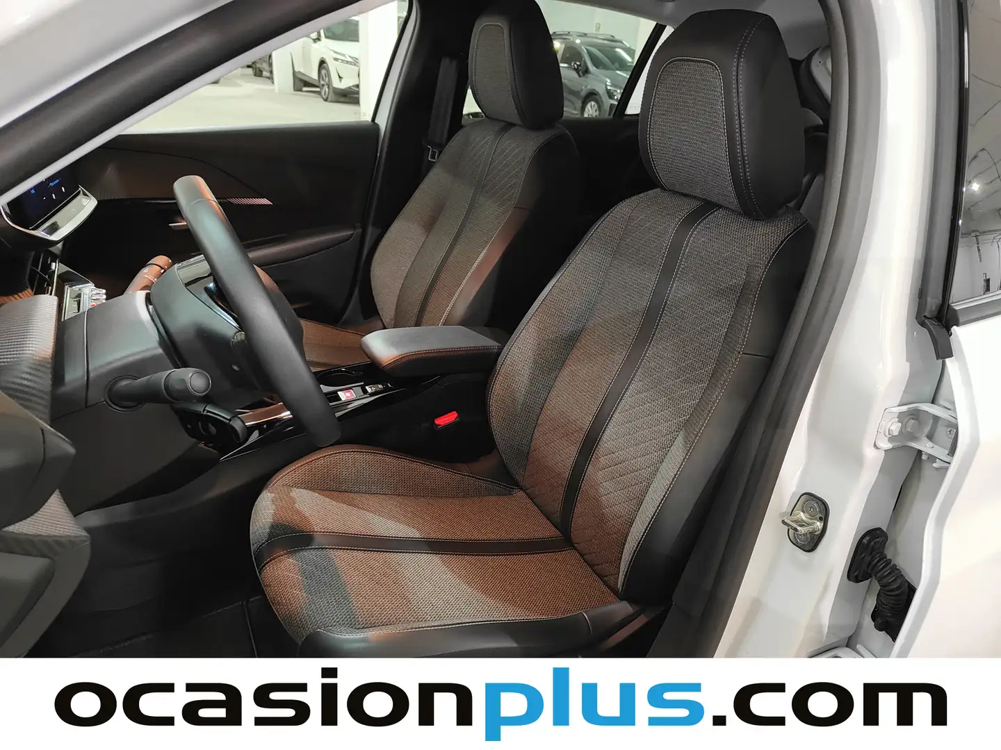 Foto Peugeot 208 Peugeot 208 PureTech 100 Allure (100 CV)