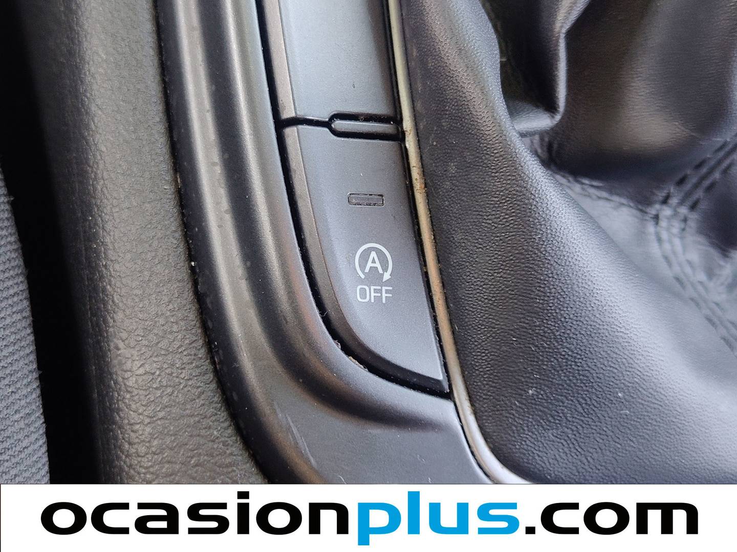 Acabados Hyundai Kona Hyundai Kona 1.0 TGDi Essence 4x2 (120 CV)