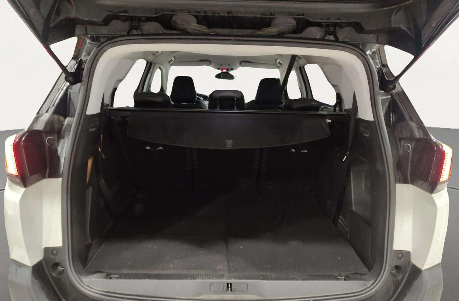 Peugeot 5008 PureTech 130 Allure - foto 17