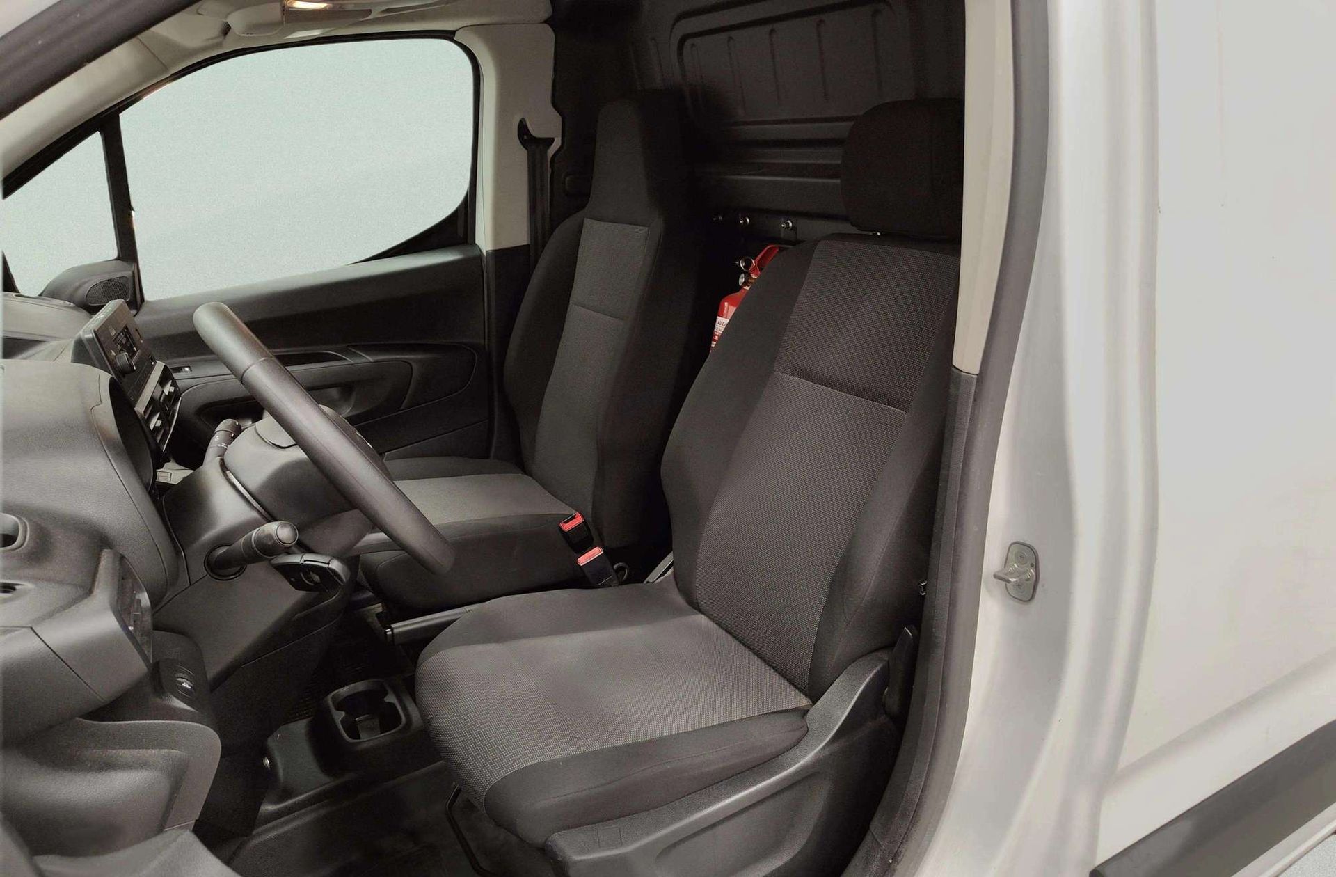 Citroën Berlingo Furgon BlueHDi 100 Talla M Control - foto 10