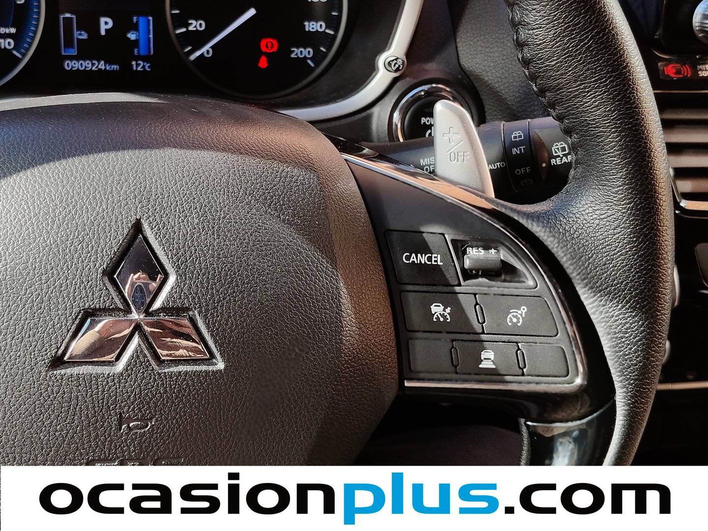 Foto Mitsubishi Eclipse Cross Mitsubishi Eclipse Cross 2.4 PHEV Kaiteki 4WD Auto (188 CV)
