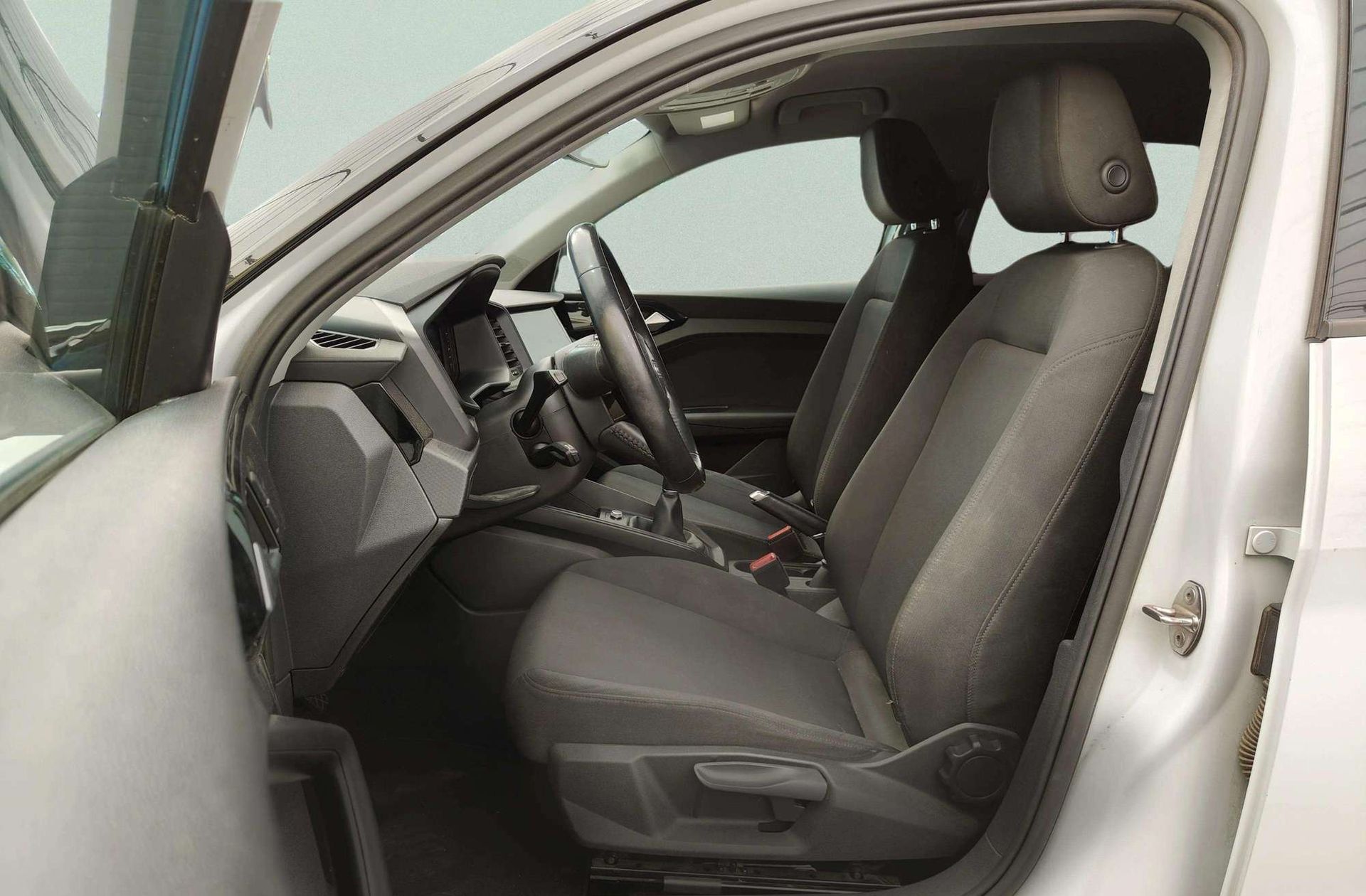 Audi A1 Sportback Advanced 25 TFSI - foto 8