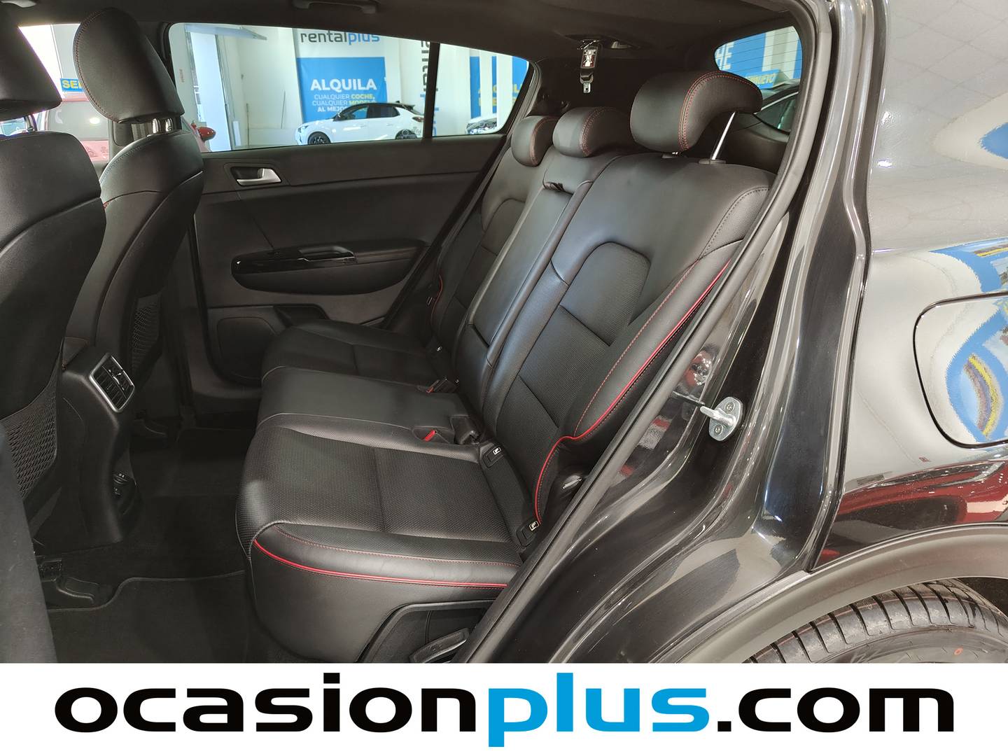 Foto asientos traseros KIA Sportage Kia Sportage 1.6 MHEV GT Line Xtreme 4X2 DCT (136 CV)