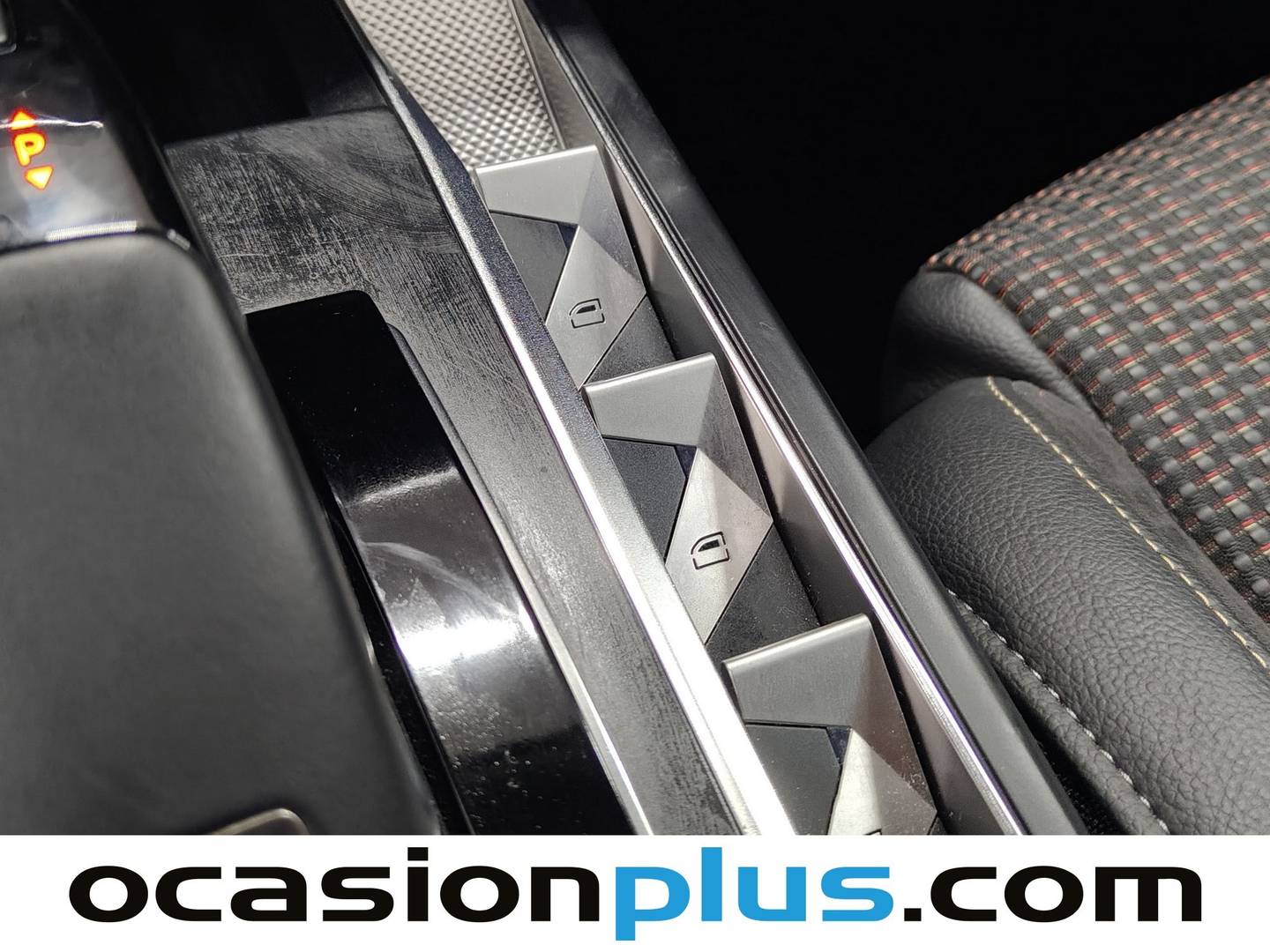 Foto DS DS 3 DS DS3 PureTech 130 Performance Line Auto (130 CV)