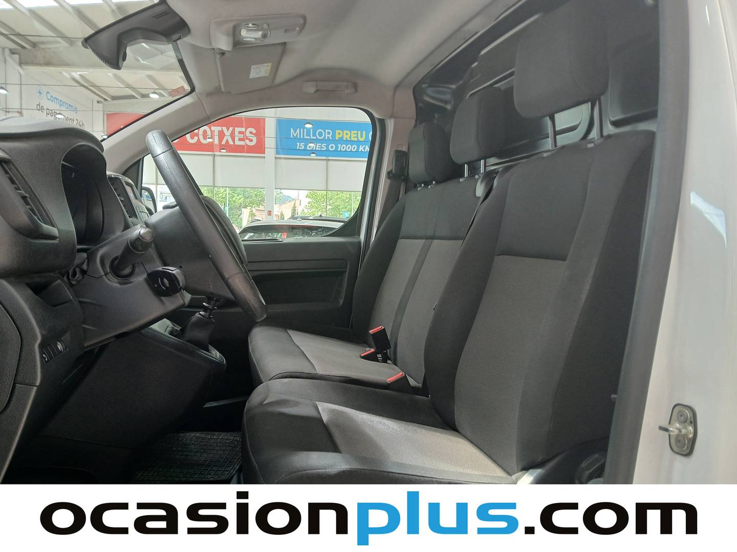Foto asientos delanteros Citroën Jumpy Citroën Jumpy Furgon BlueHDi 100 Talla M (102 CV)