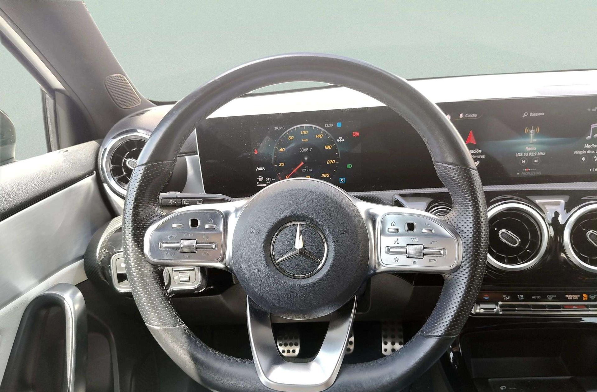Mercedes-Benz Clase A 180 Pack AMG - foto 26