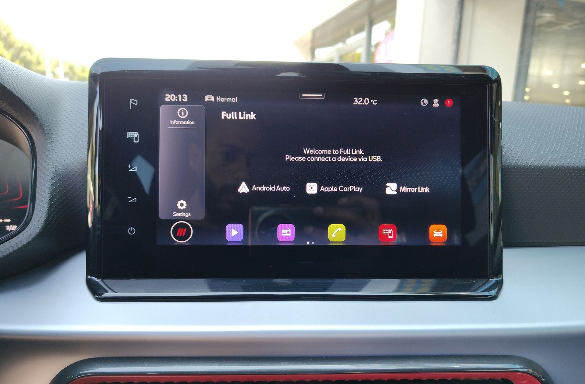 SEAT Arona 1.0 TSI FR XM DSG - foto 8