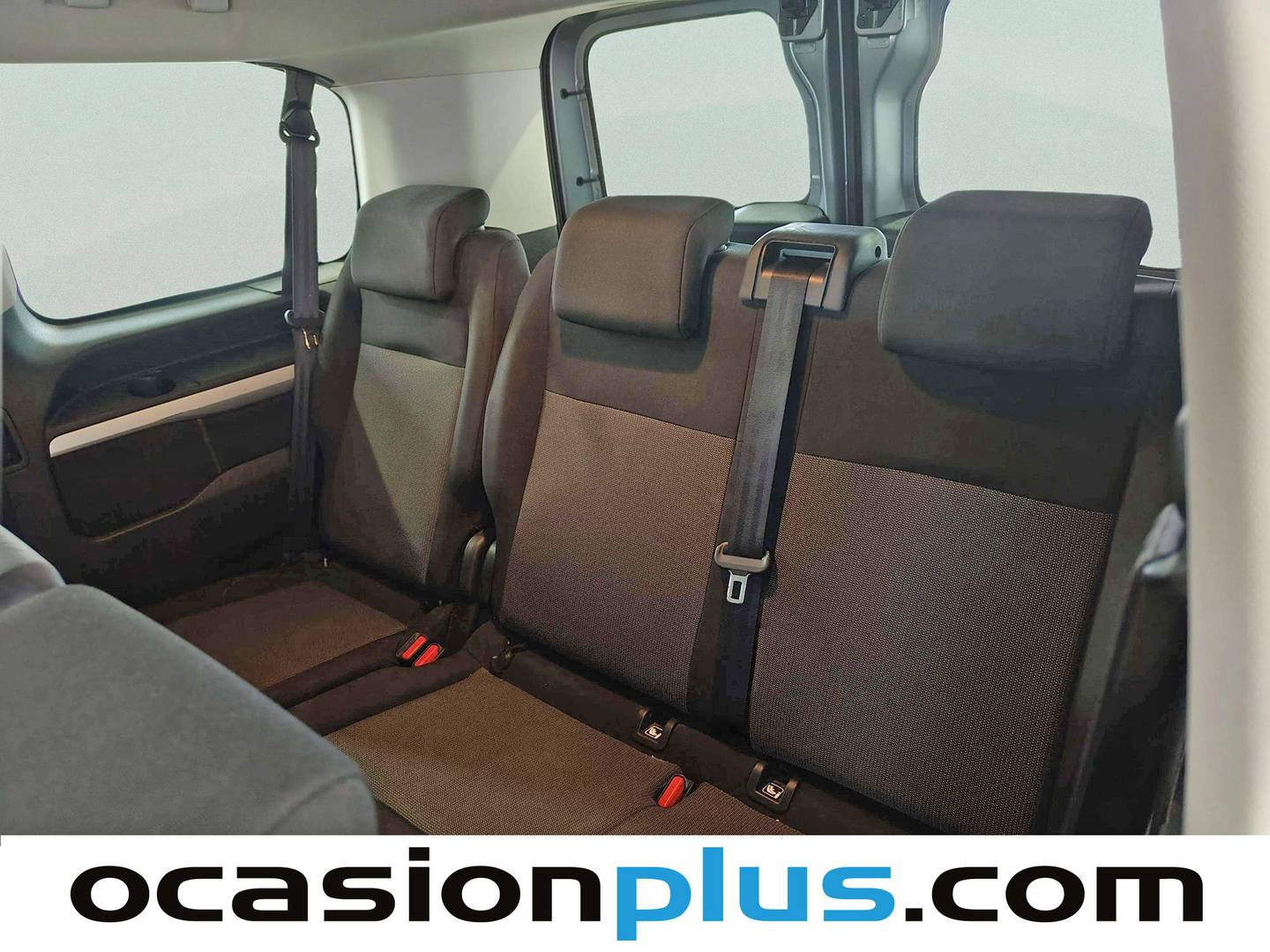 Foto asientos delanteros Toyota Proace Verso Toyota Proace Verso 2.0D VX Plus Shuttle L1 (145 CV) 9 Plazas