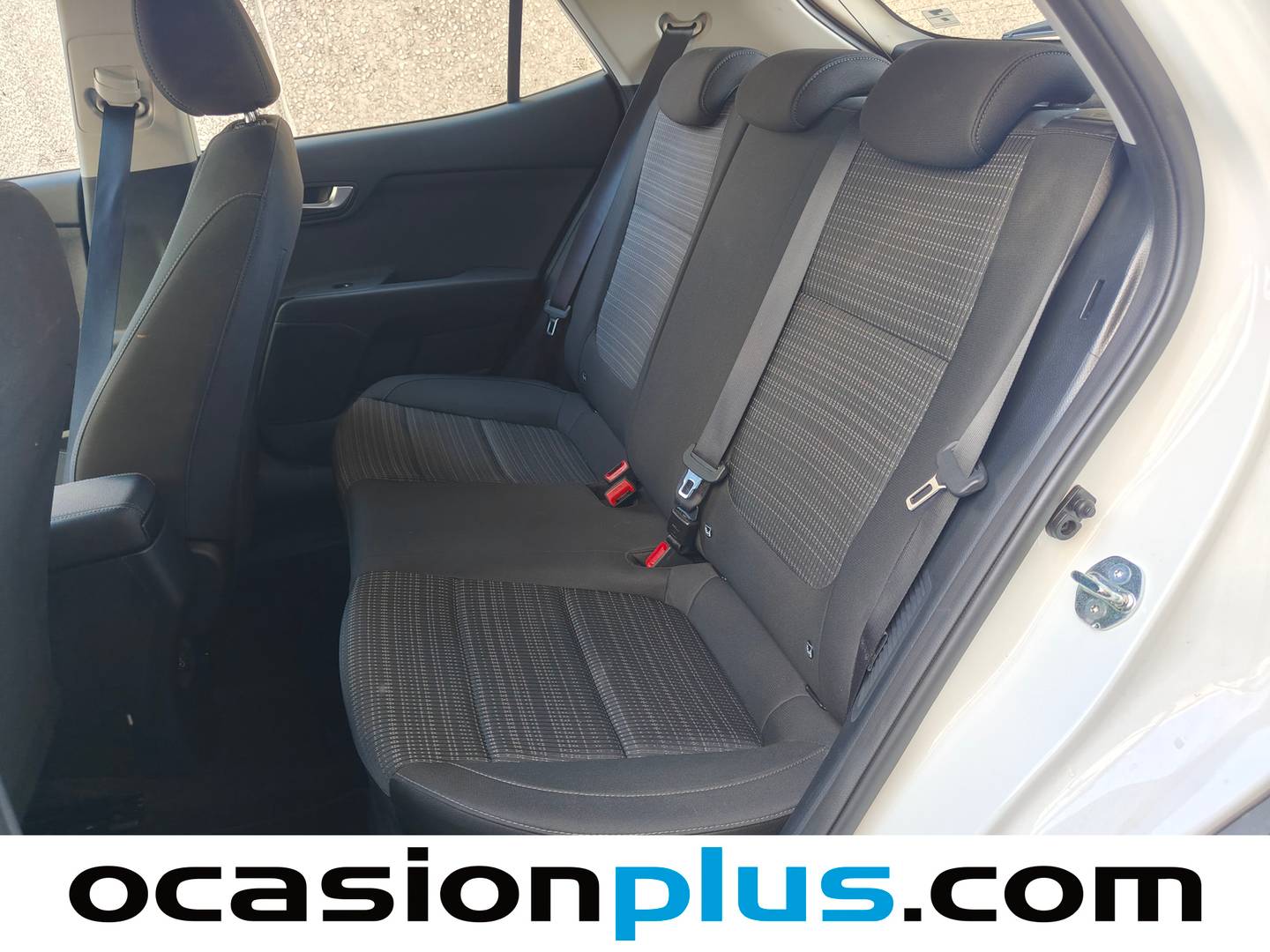 Foto asientos traseros KIA Stonic KIA Stonic 1.0 T-GDi MHEV Drive (100 CV)