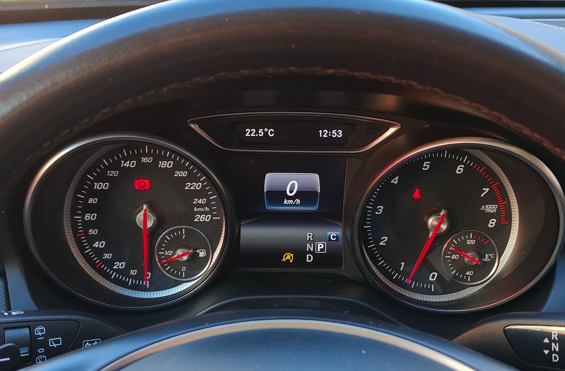 Mercedes-Benz GLA 200 - foto 23