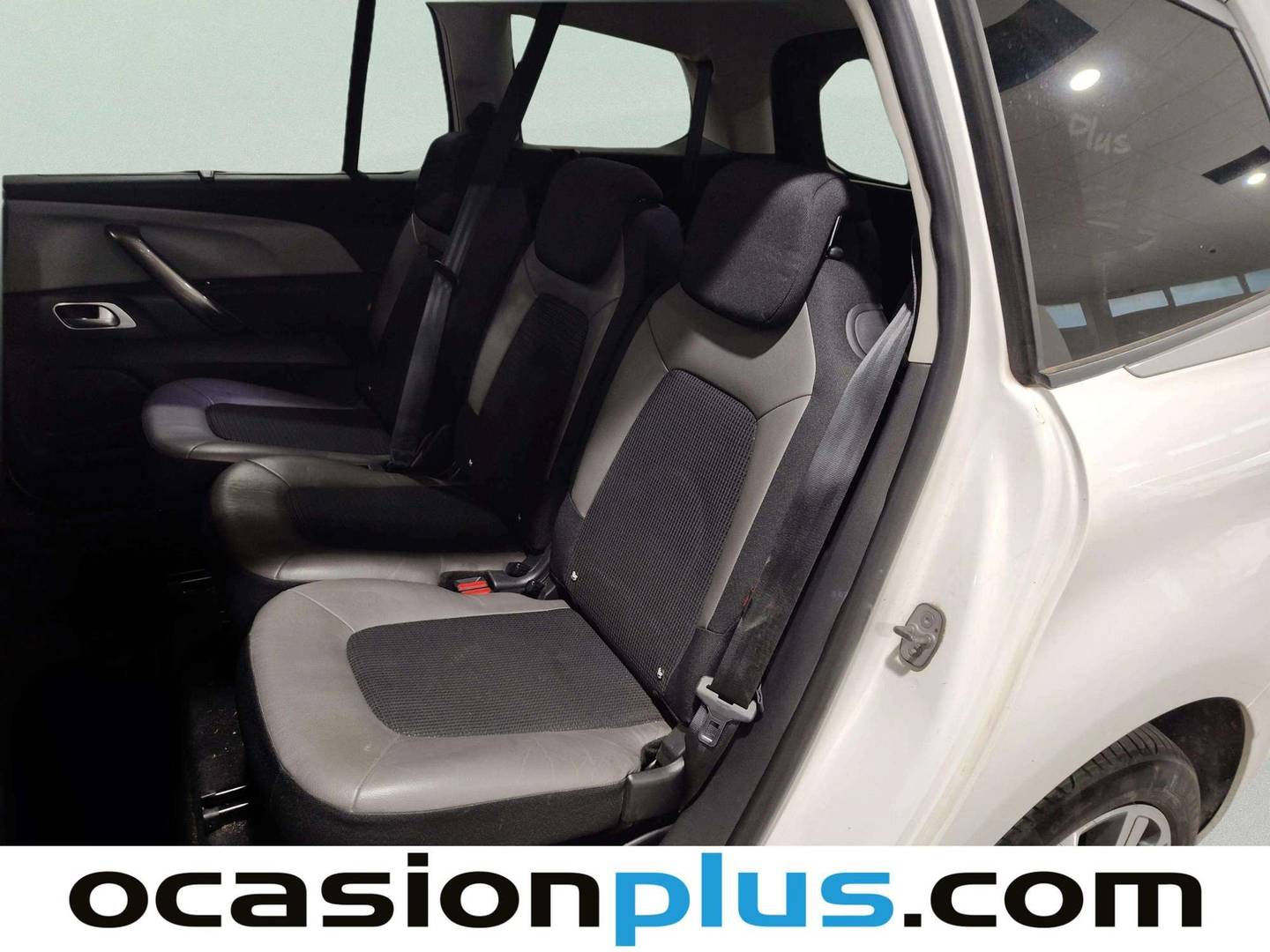 Foto asientos traseros Citroën Grand C4 Spacetourer Citroën Grand C4 Spacetourer PureTech 130 S&S Shine 96 kW (130 CV) 7 Plazas