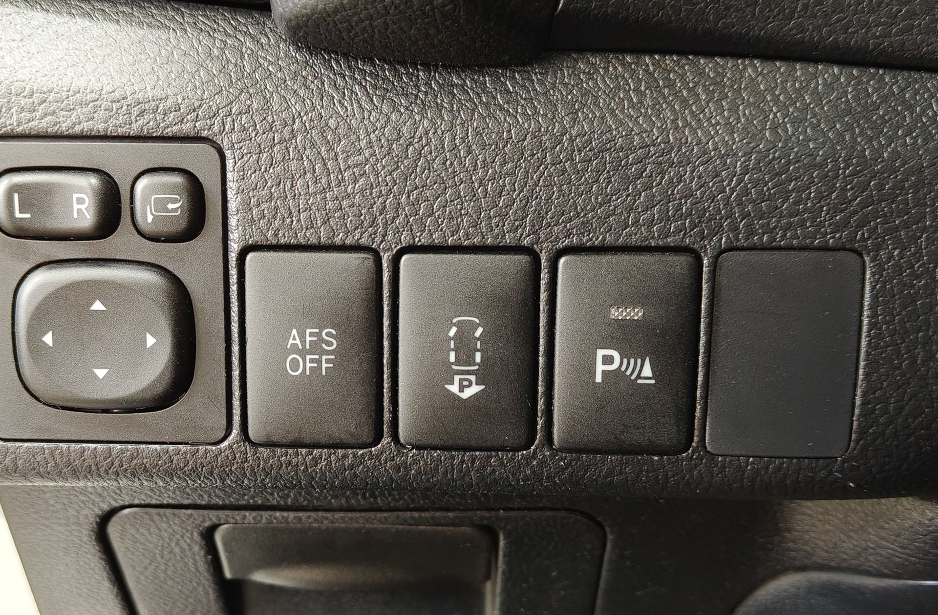 Toyota Auris Hybrid Advance - foto 23