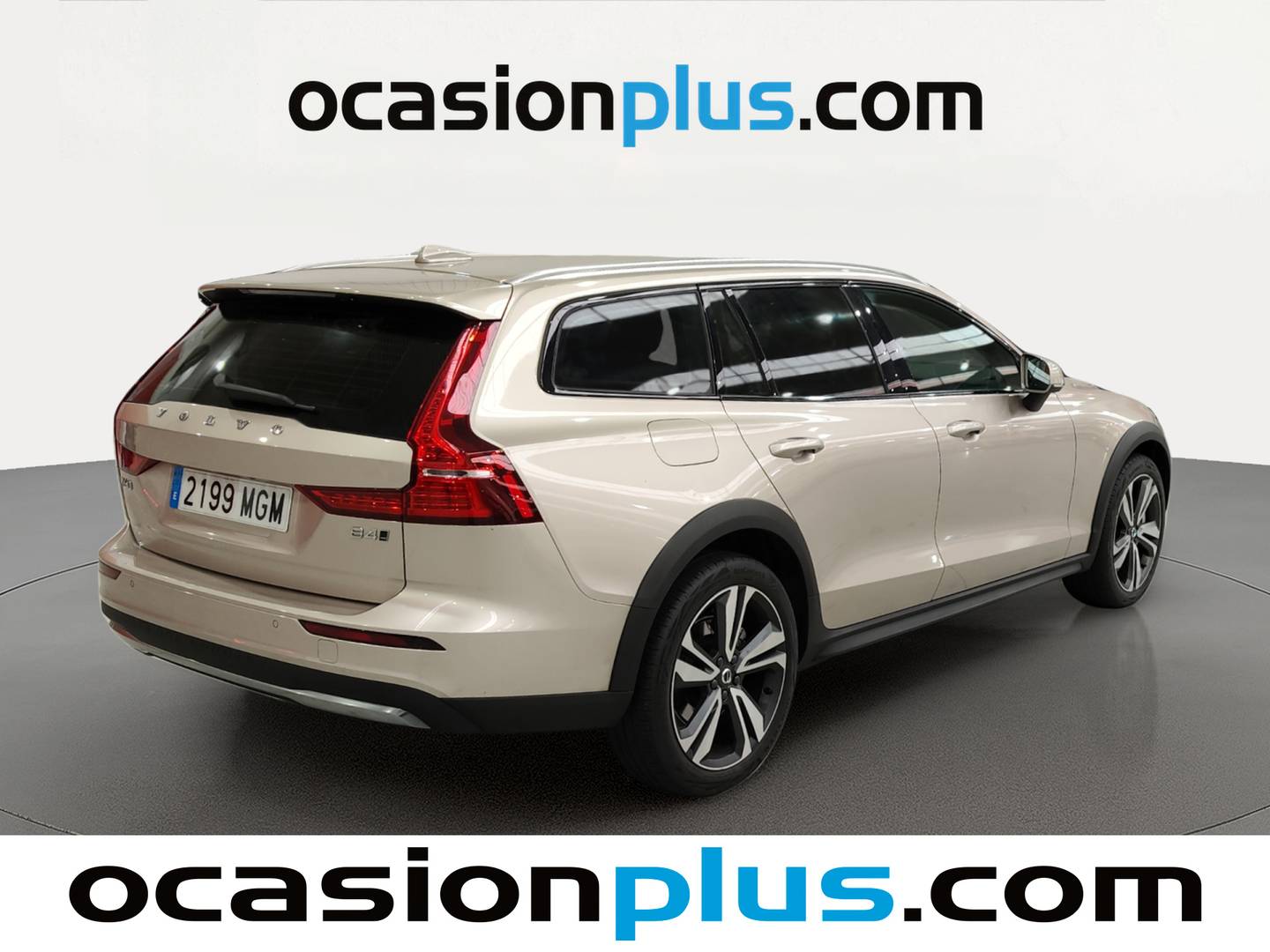Foto delantera Volvo V60 Cross Country Volvo V60 Cross Country B4 D Cross Country Core AWD Auto  (197 CV) derecha