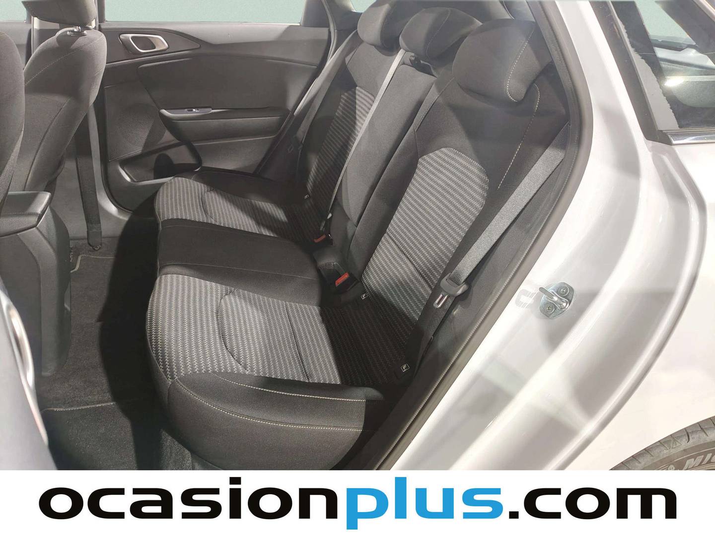 Foto asientos traseros KIA Ceed KIA Ceed 1.0 T-GDI Drive (100 CV)