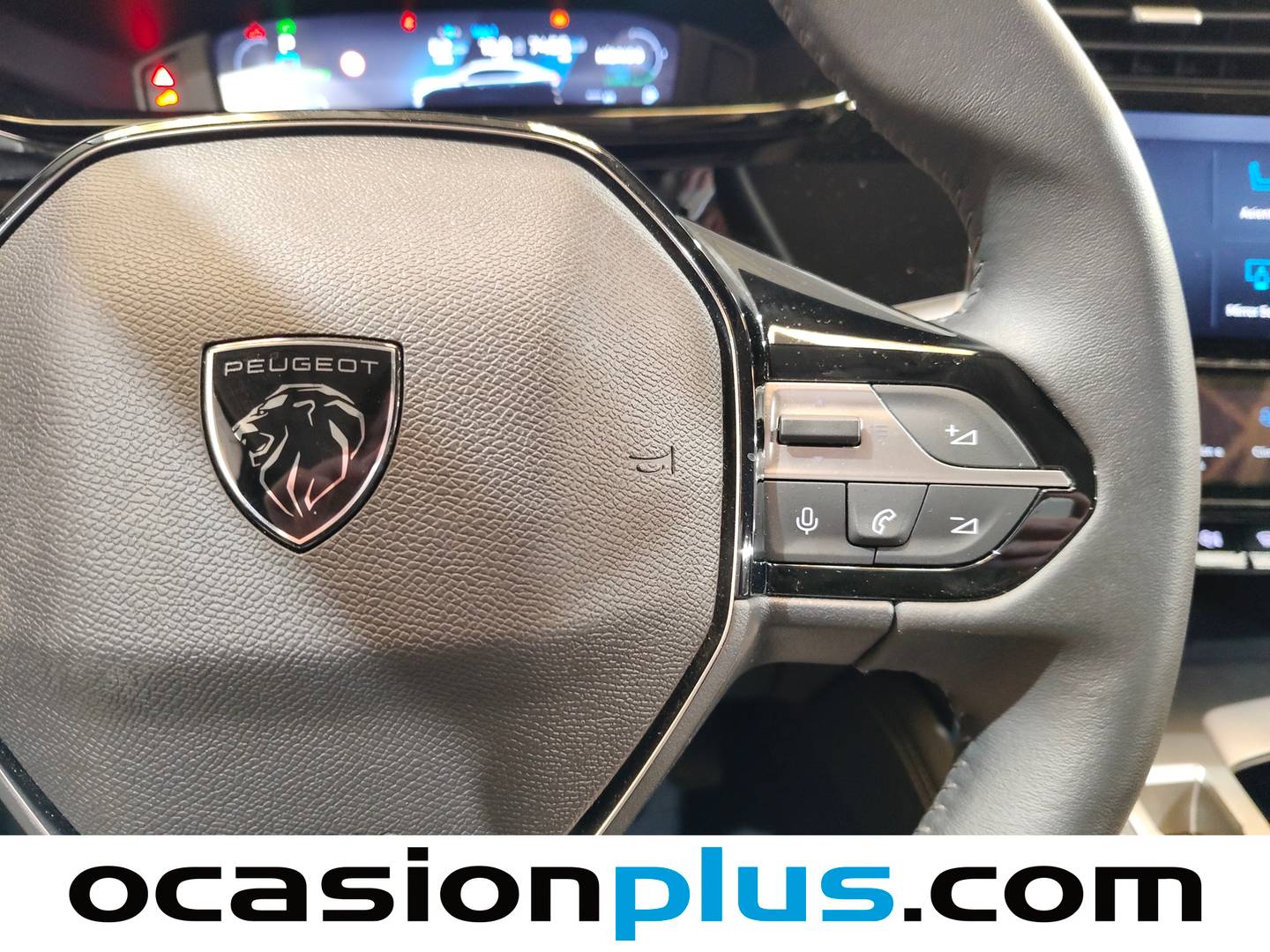 Foto Peugeot 408 Peugeot 408 Allure PHEV 180 e-EAT8 (181 CV)