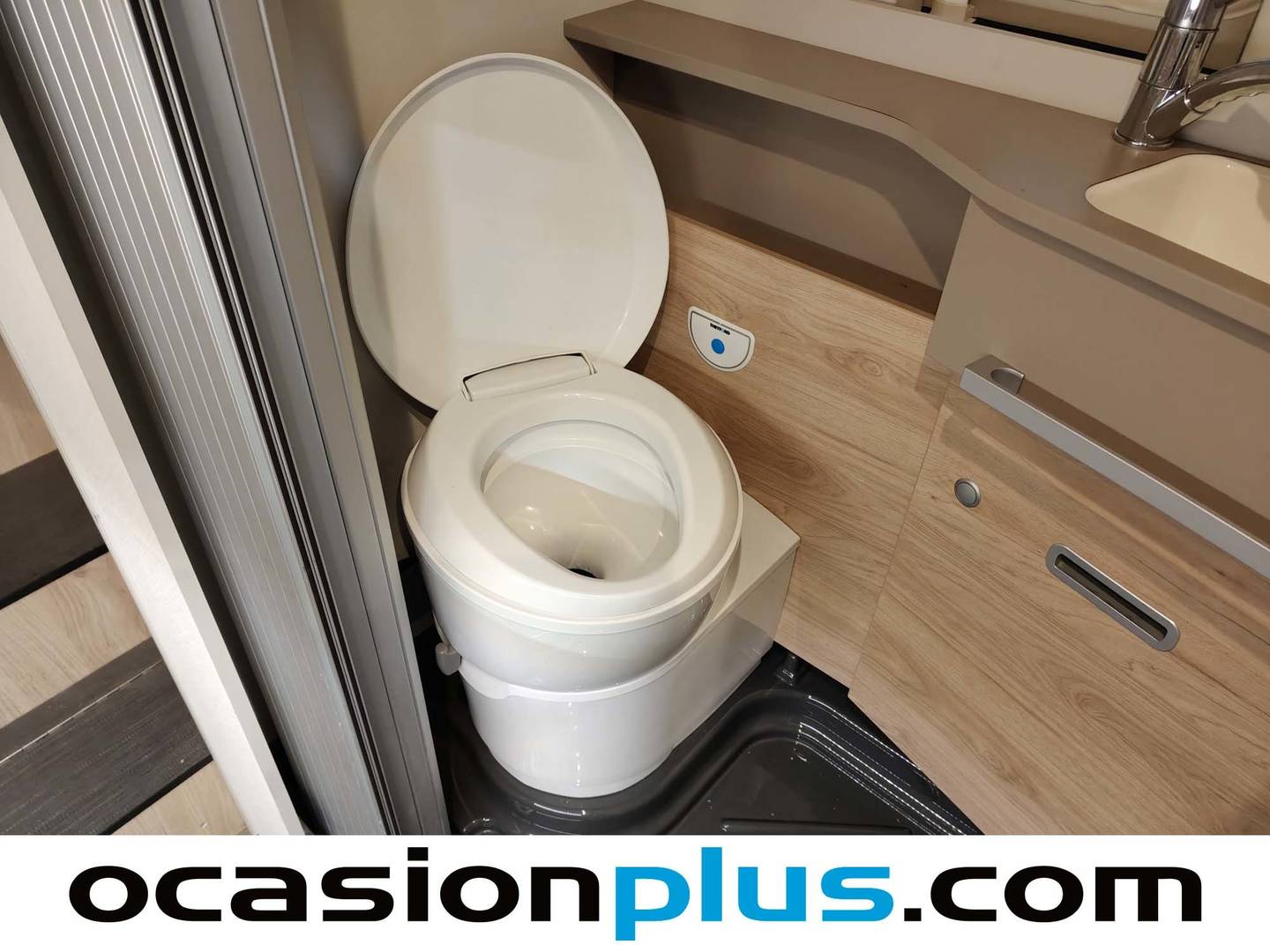 Foto Dethleffs Globetrail Dethleffs Globetrail Globetrail 640 DB Edition 90  (140 CV)