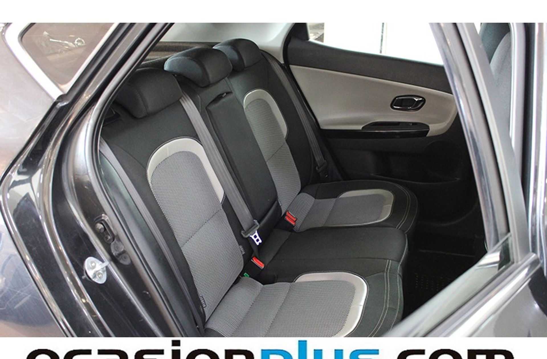 Kia Ceed 1.6 CRDi VGT GT Line DCT - foto 18