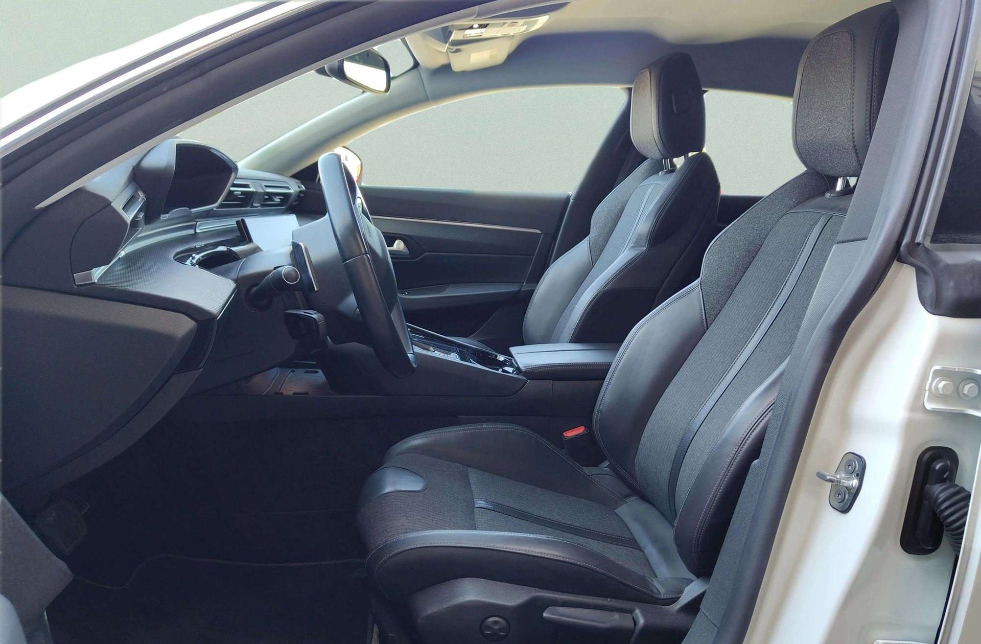 Peugeot 508 PureTech 180 Allure EAT8 - foto 15