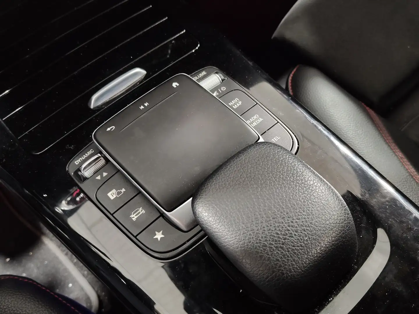 Foto Mercedes CLA Mercedes-Benz CLA 200 (163 CV) Pack AMG